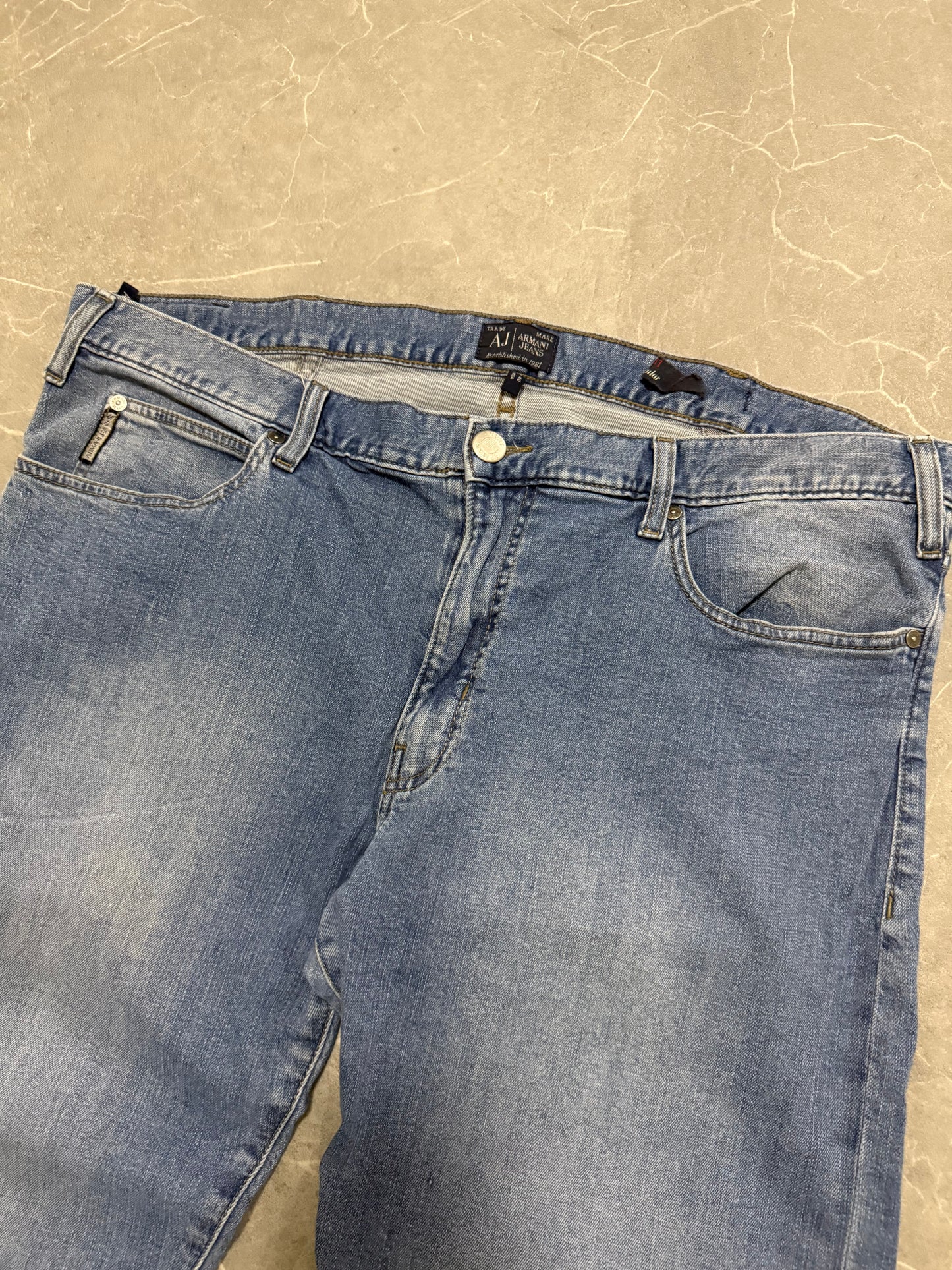 Armani Jeans (XL)
