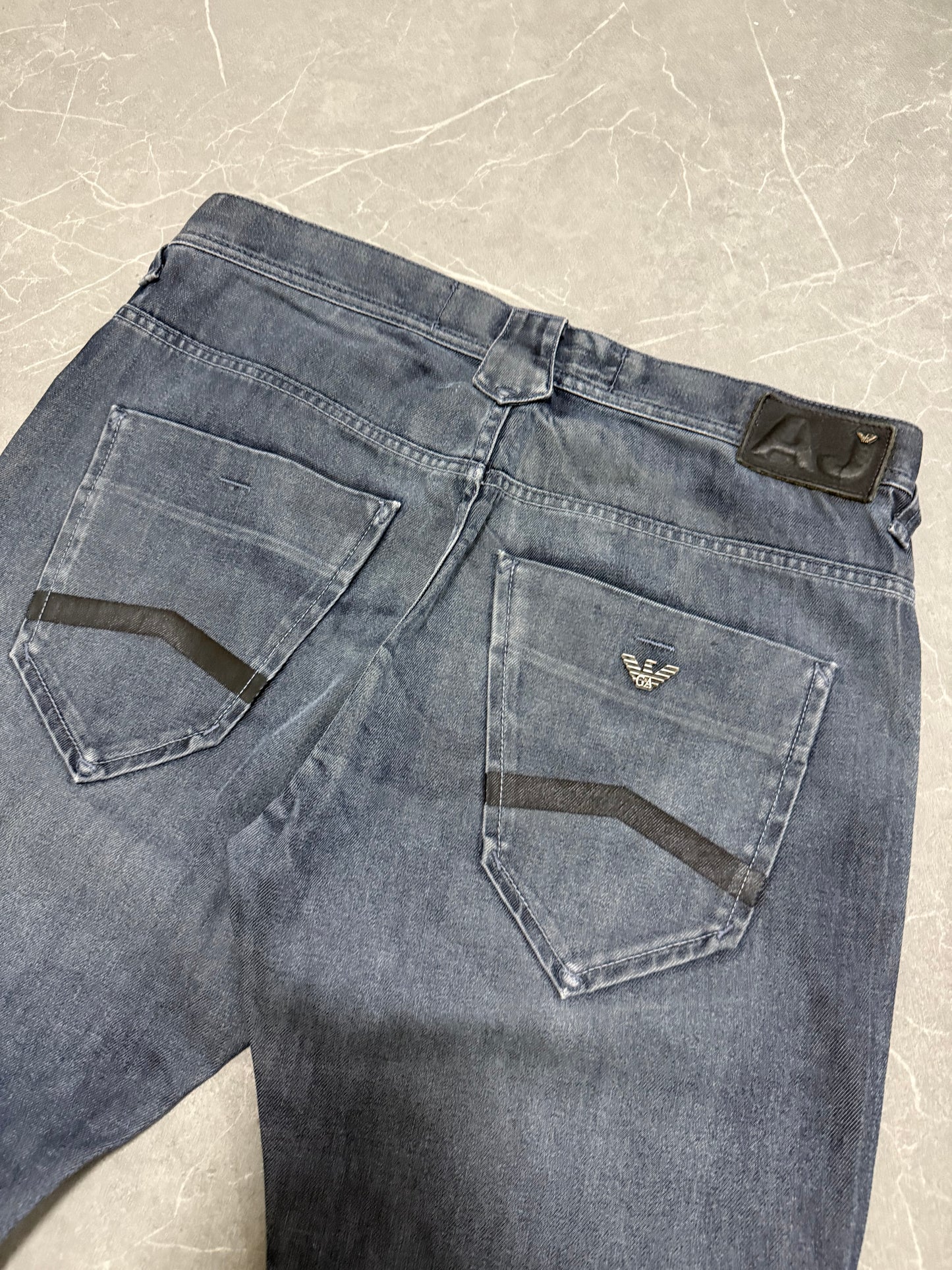 Armani Jeans (L)