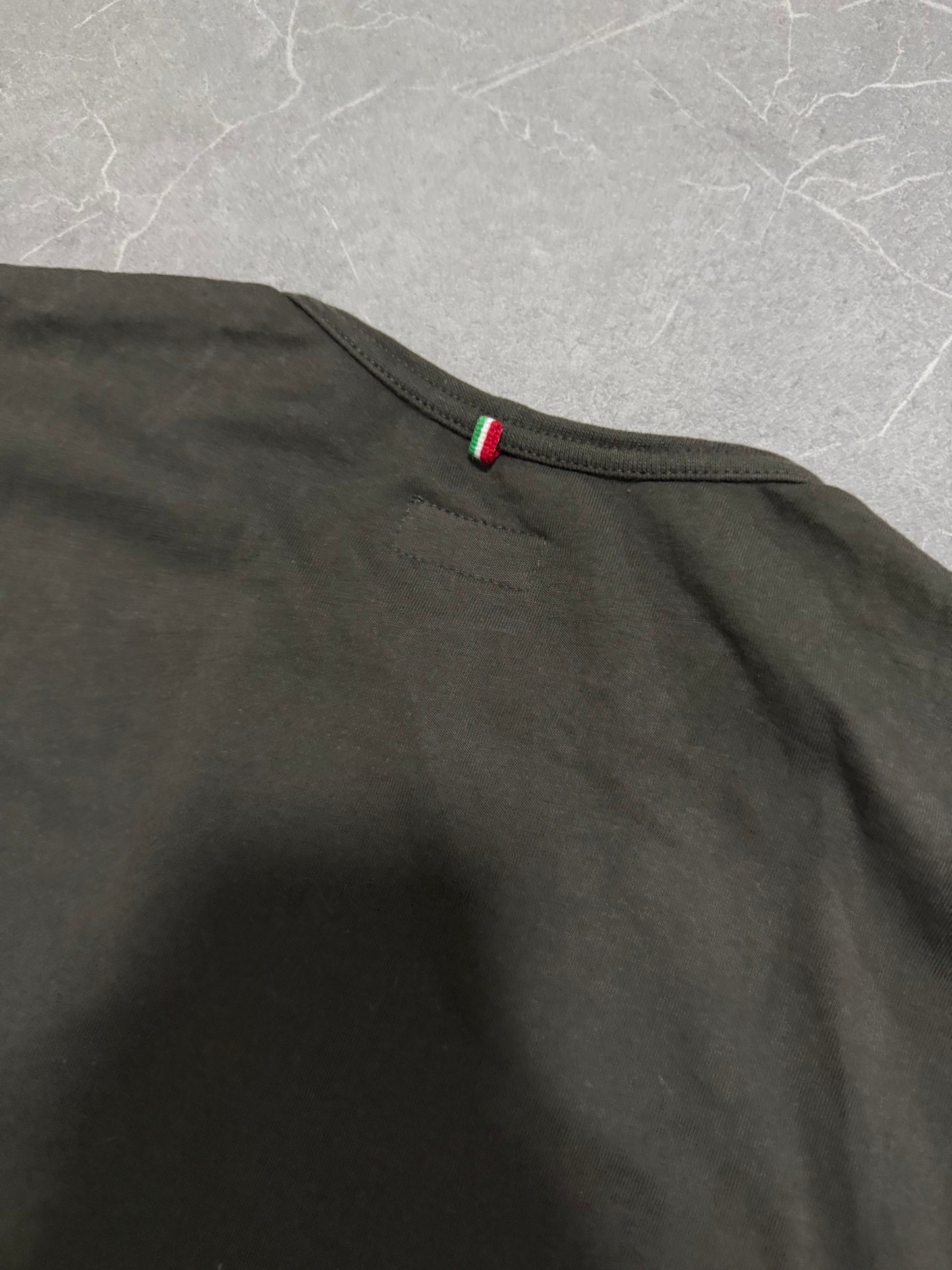 Armani Jeans Tshirt (L)