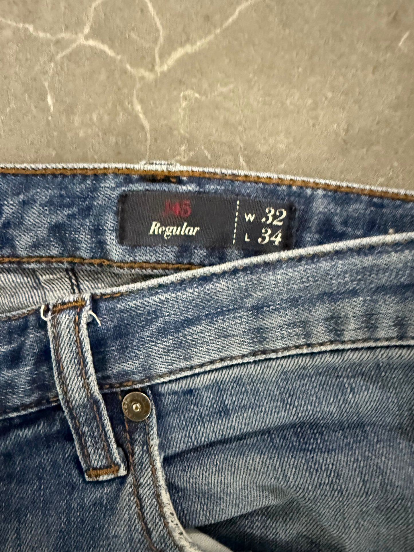 Armani Jeans (S/M)