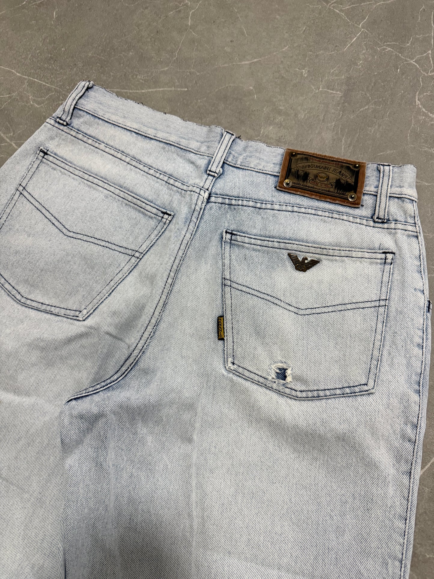 Armani Jeans (M)