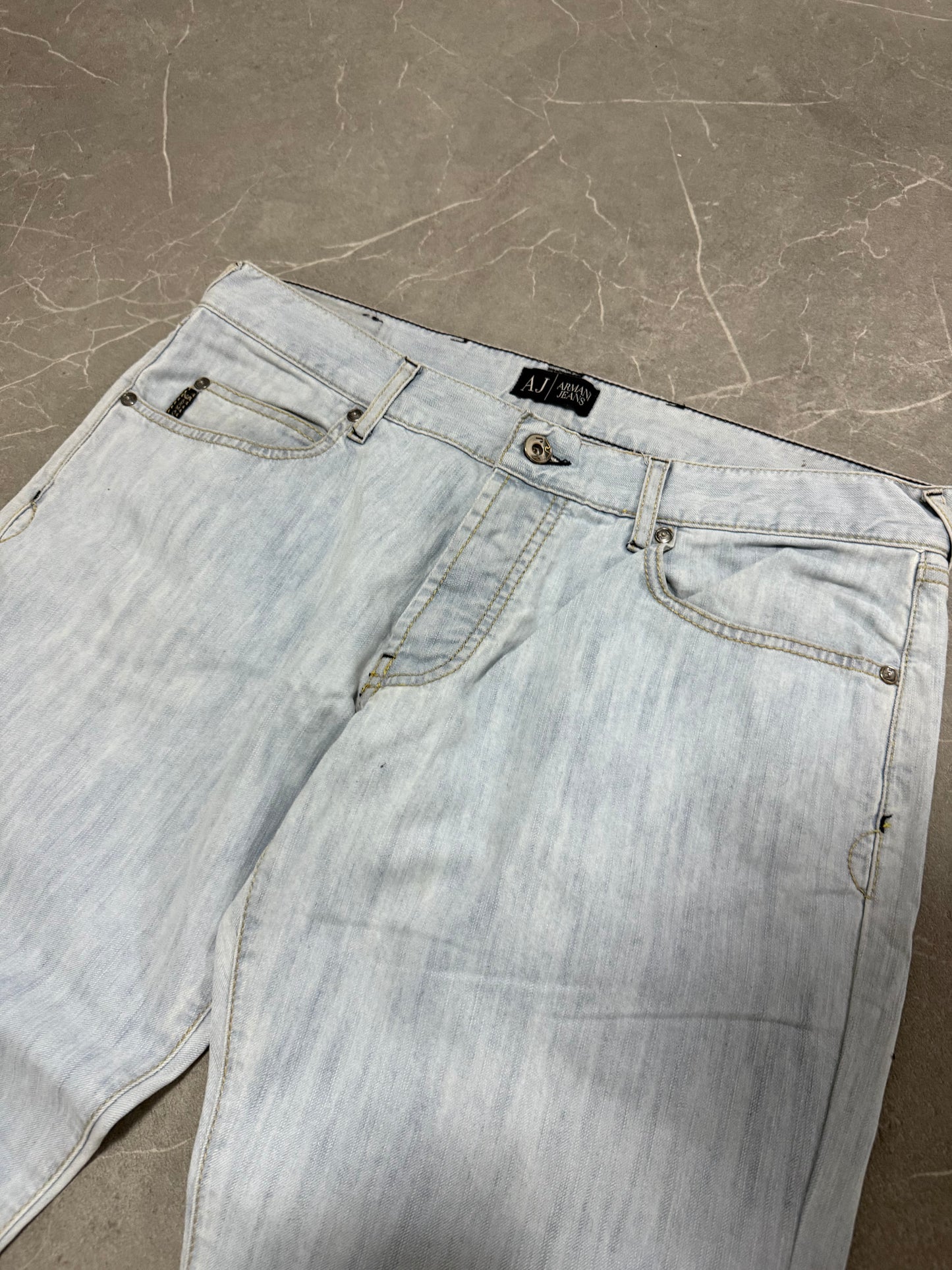 Armani Jeans (L)