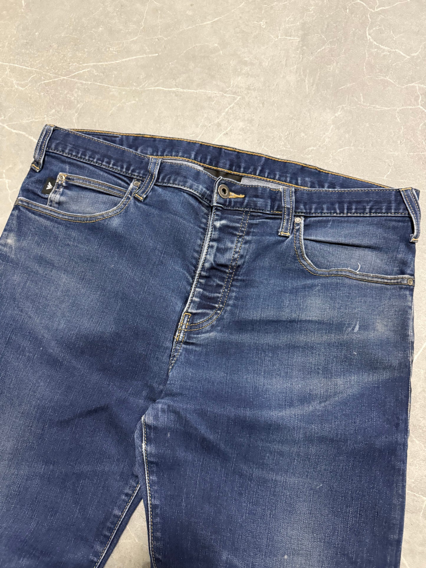 Armani Jeans (L)