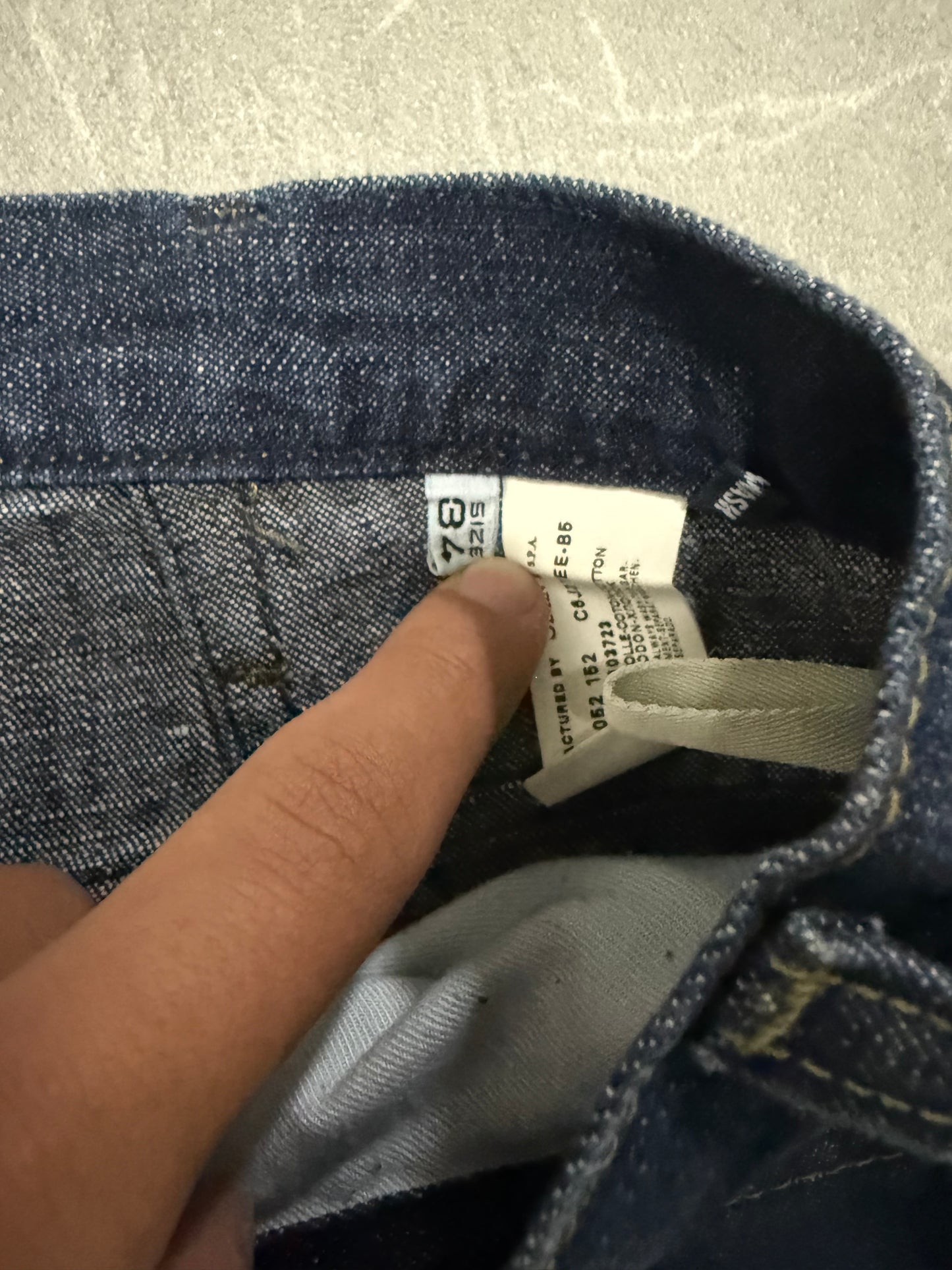 Armani Jeans (L)