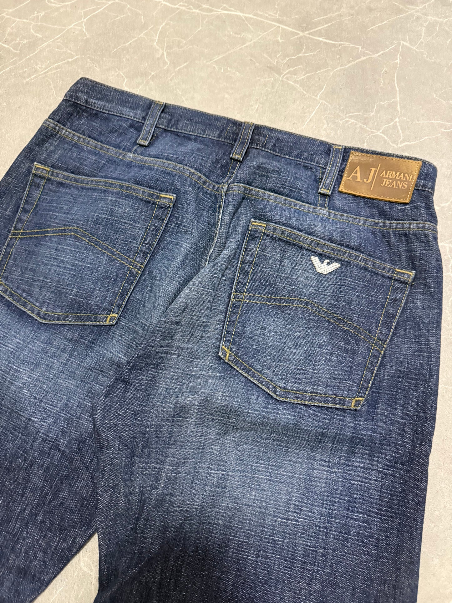 Armani Jeans (L)