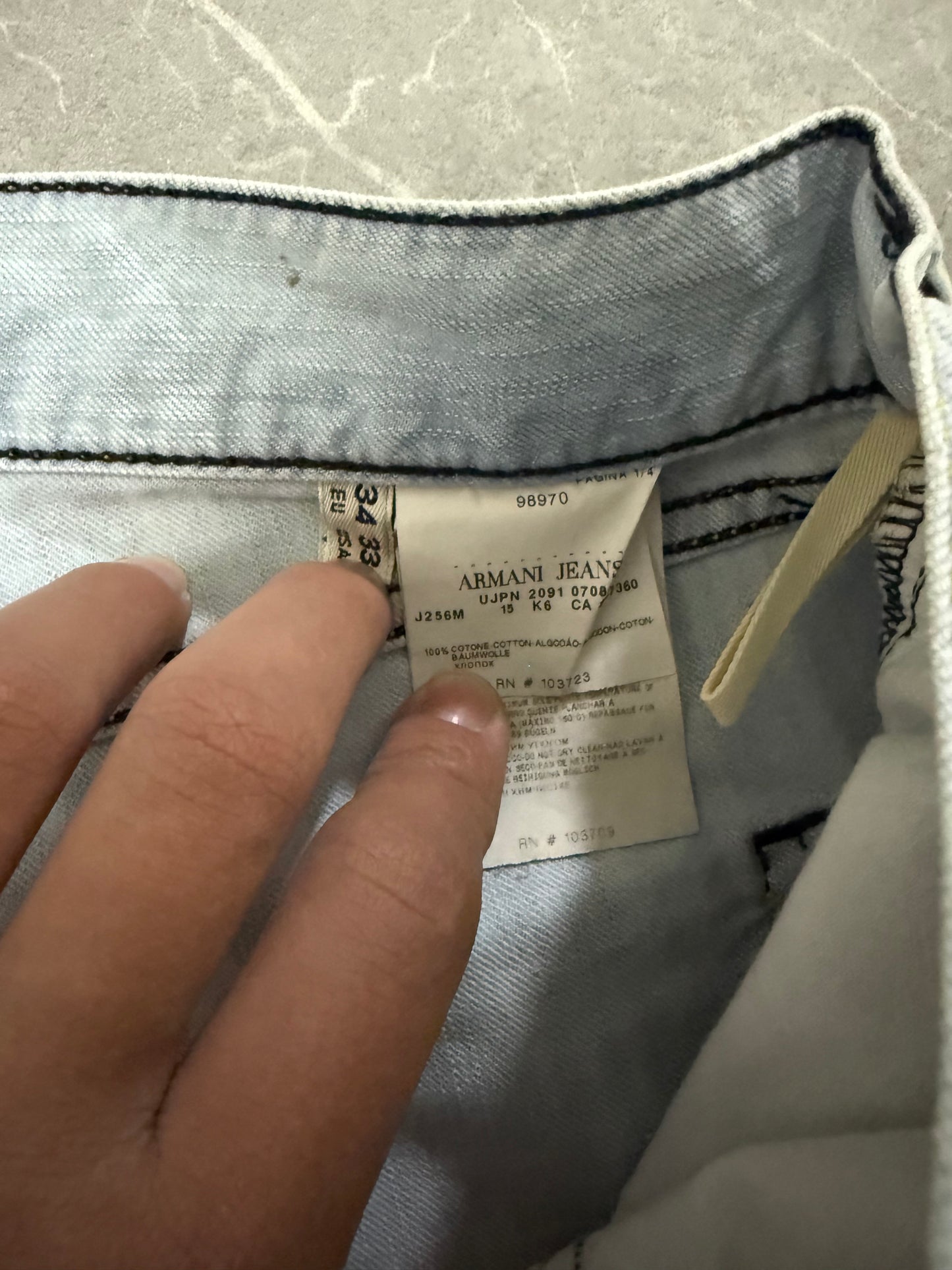 Armani Jeans (L)