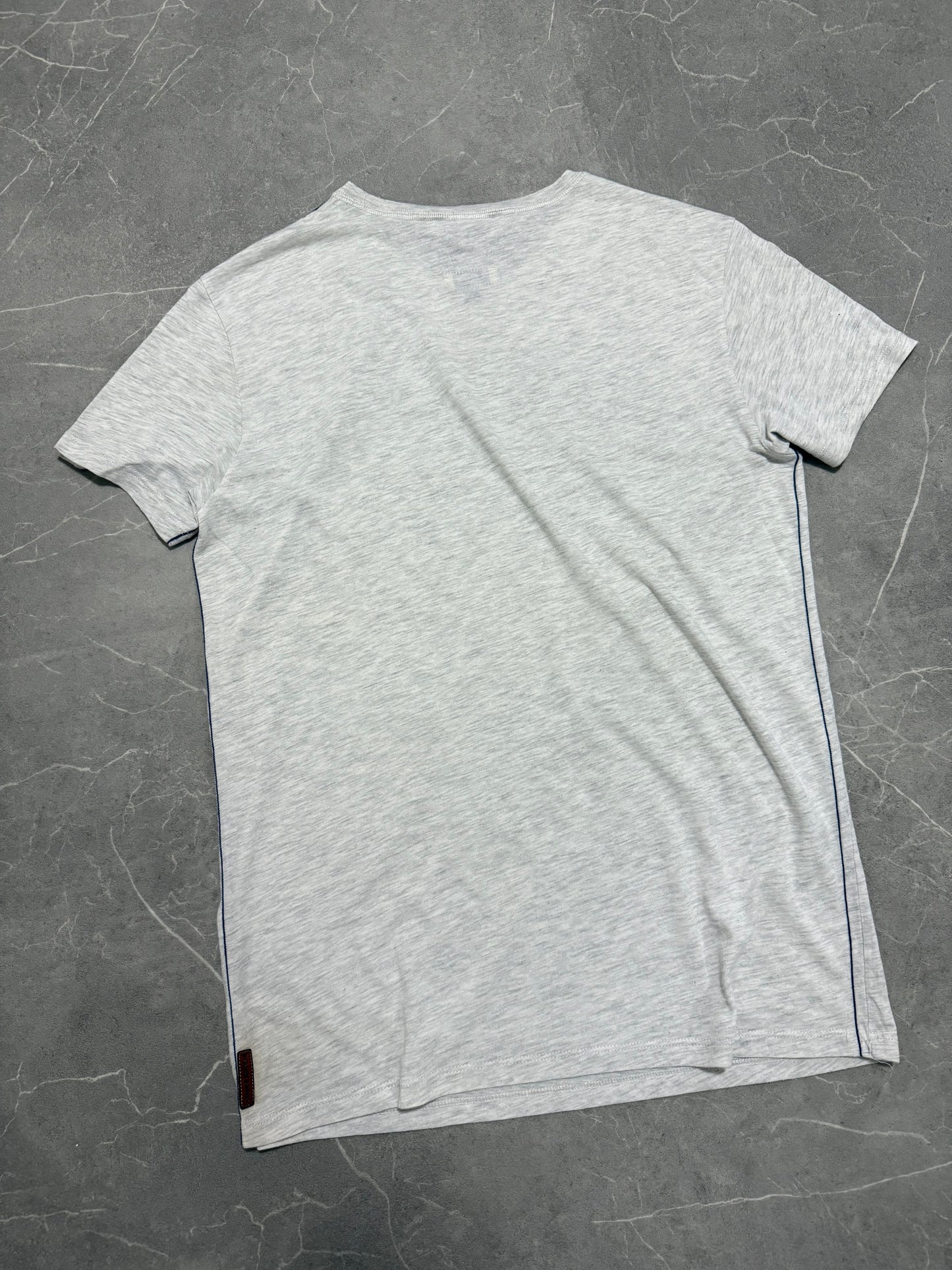 Armani Jeans Tshirt (L)