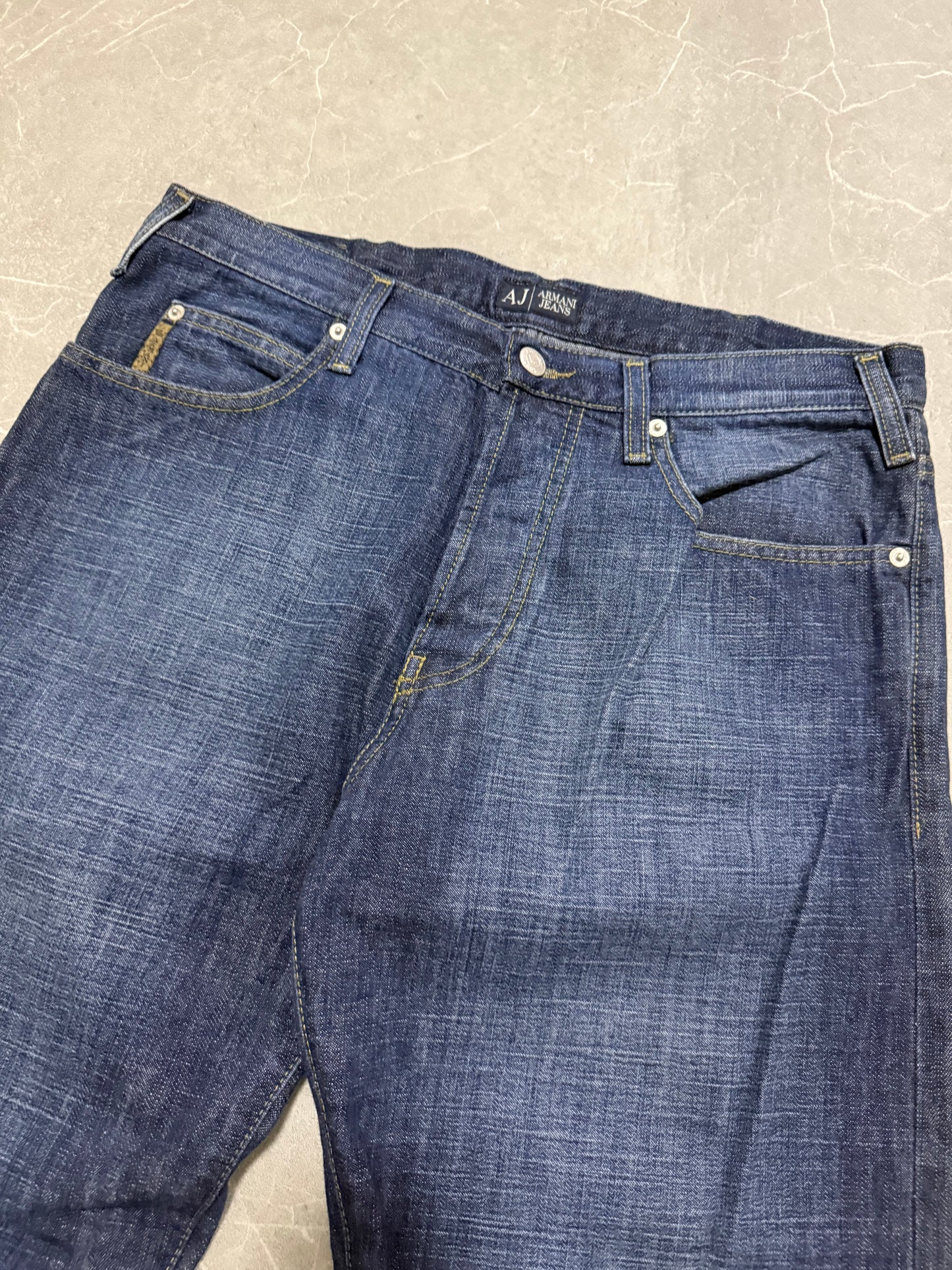 Armani Jeans (L)