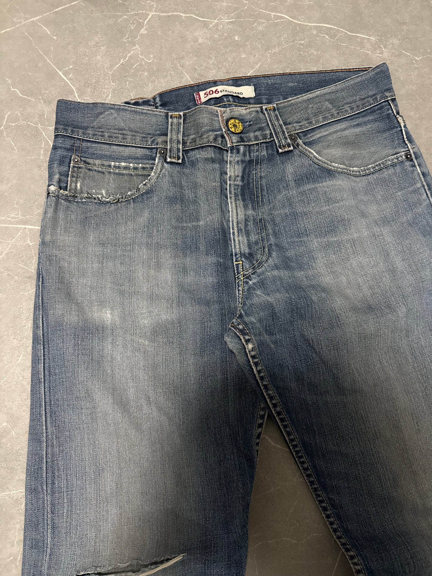 Levis 506 Jeans (M)