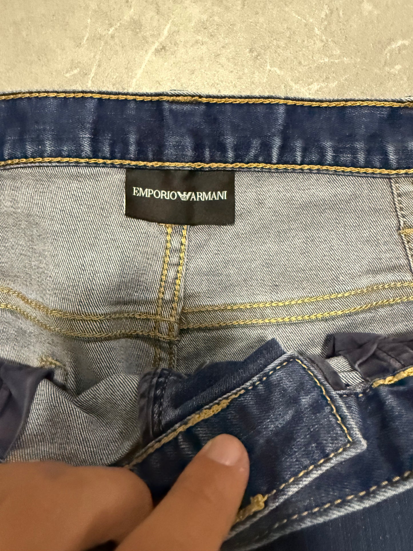 Armani Jeans (L)