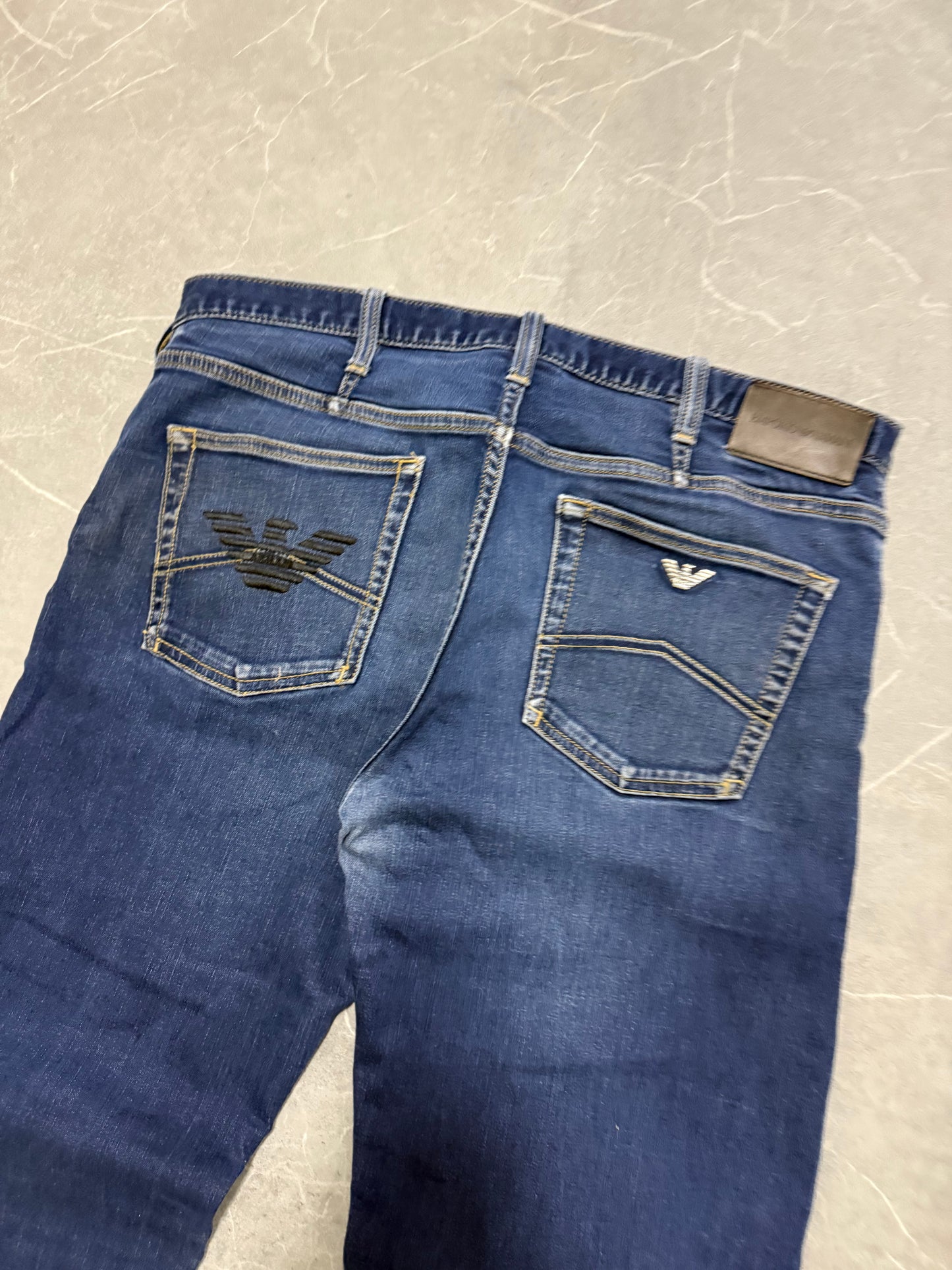 Armani Jeans (L)