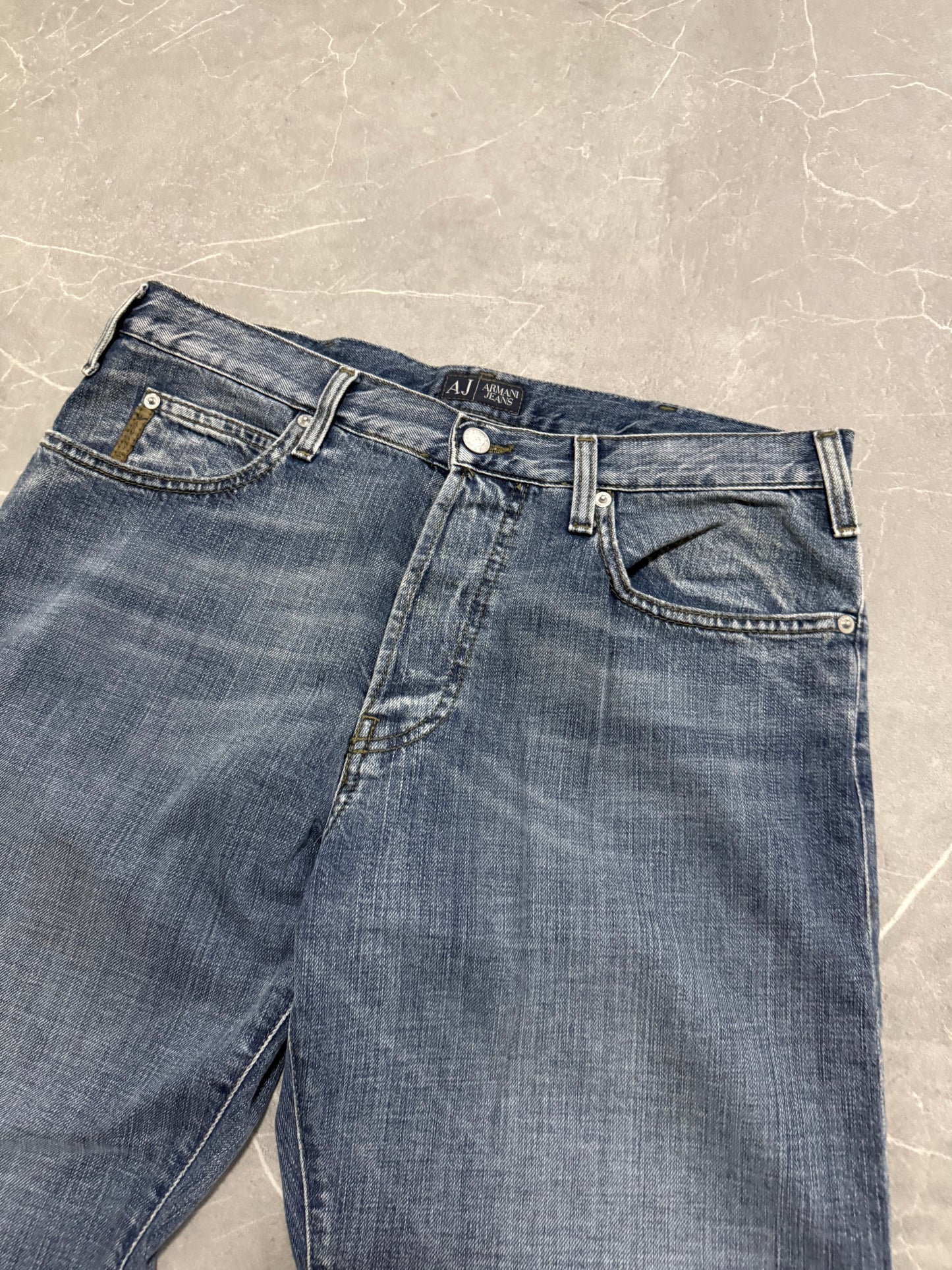 Armani Jeans (L)