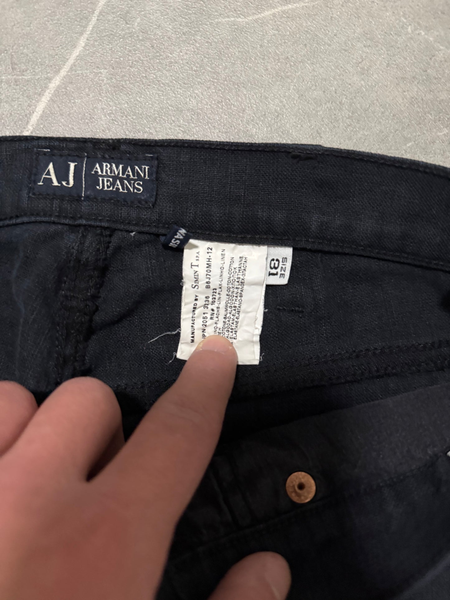 Armani Jeans (M)