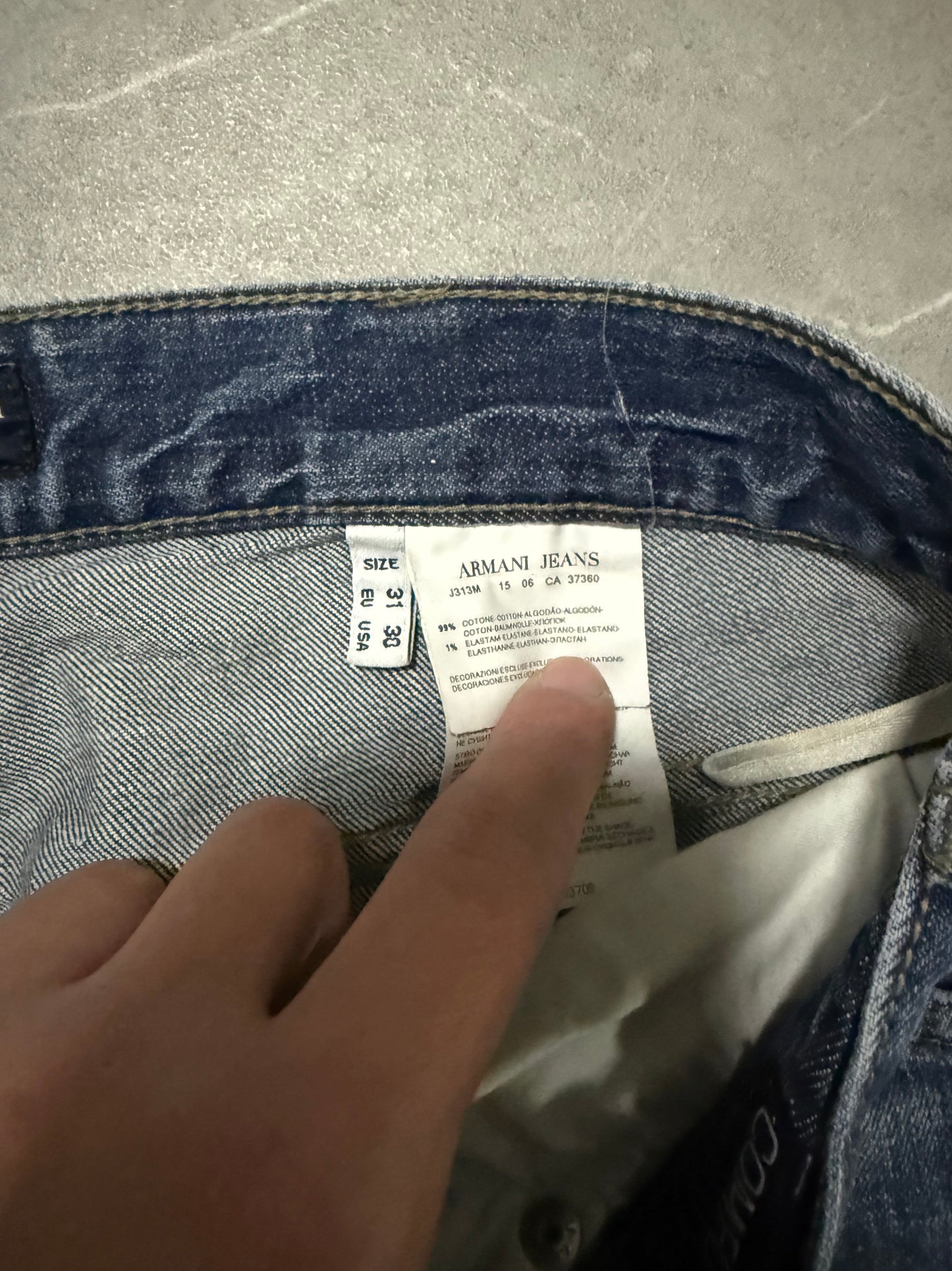 Armani Jeans (M)