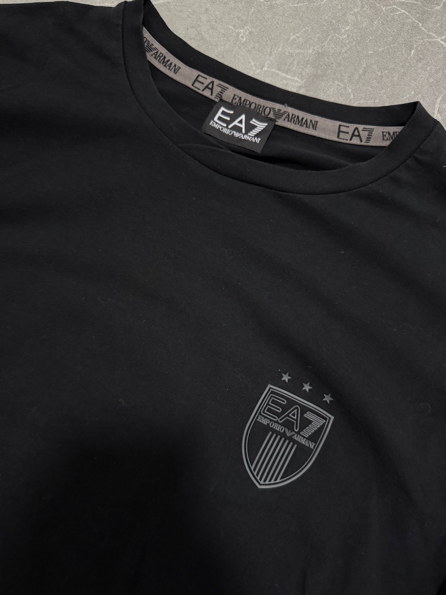EA7 Longsleeve (XL)