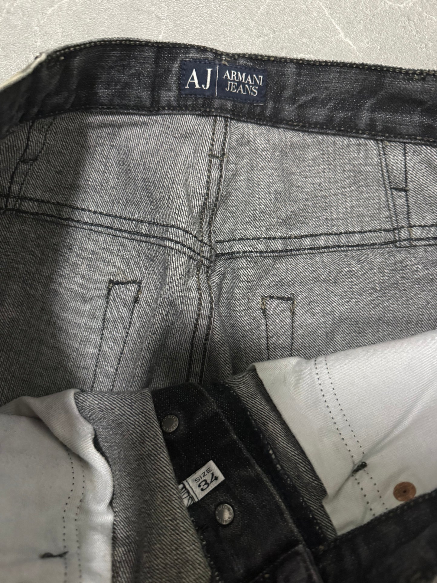 Armani Jeans (L)