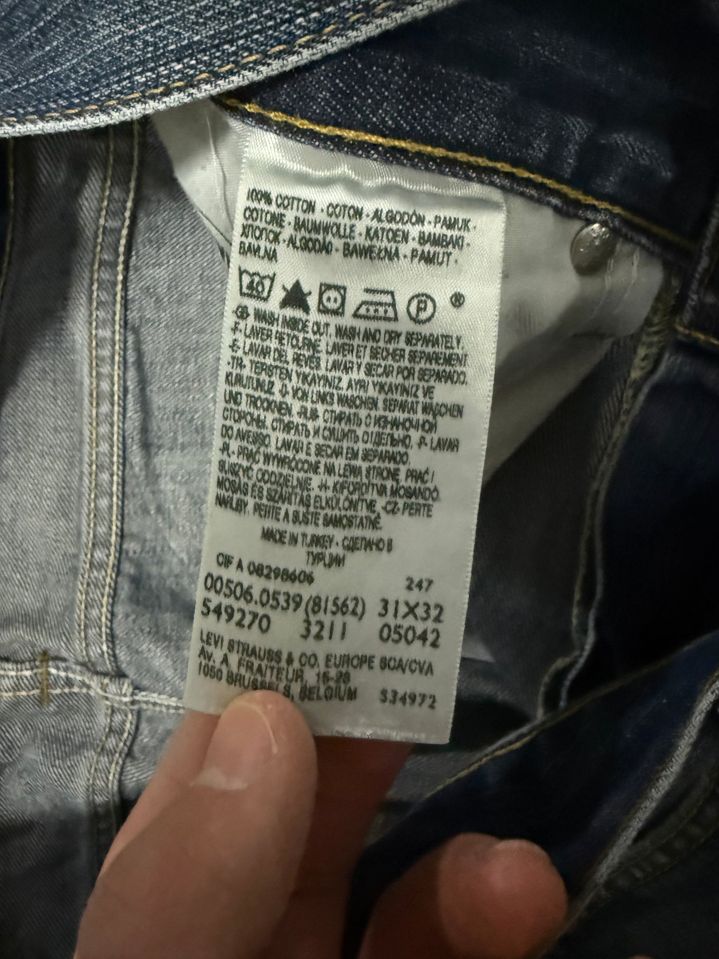 Levis Jeans 506 (M)