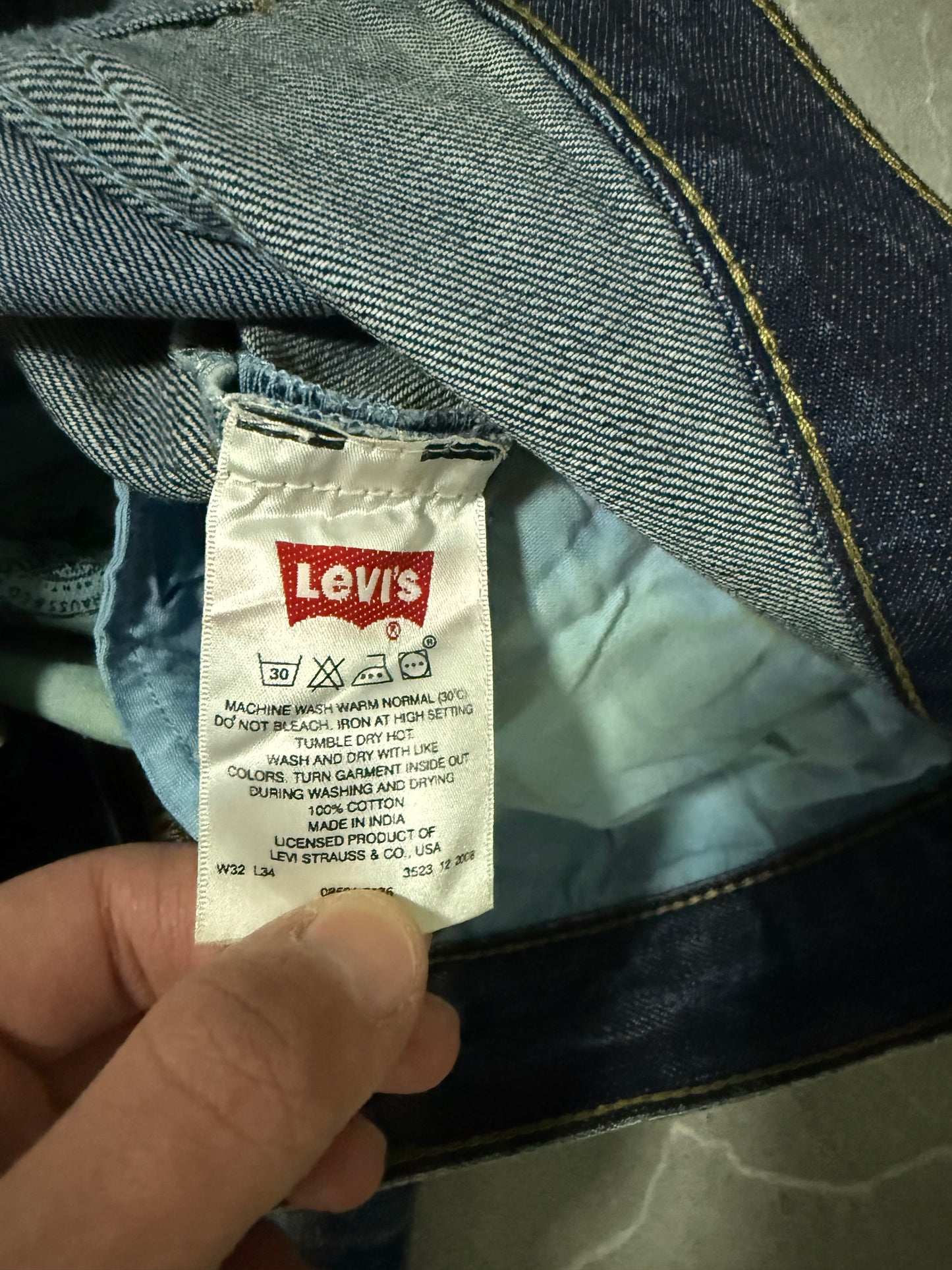 Levis Jeans 501 (M)