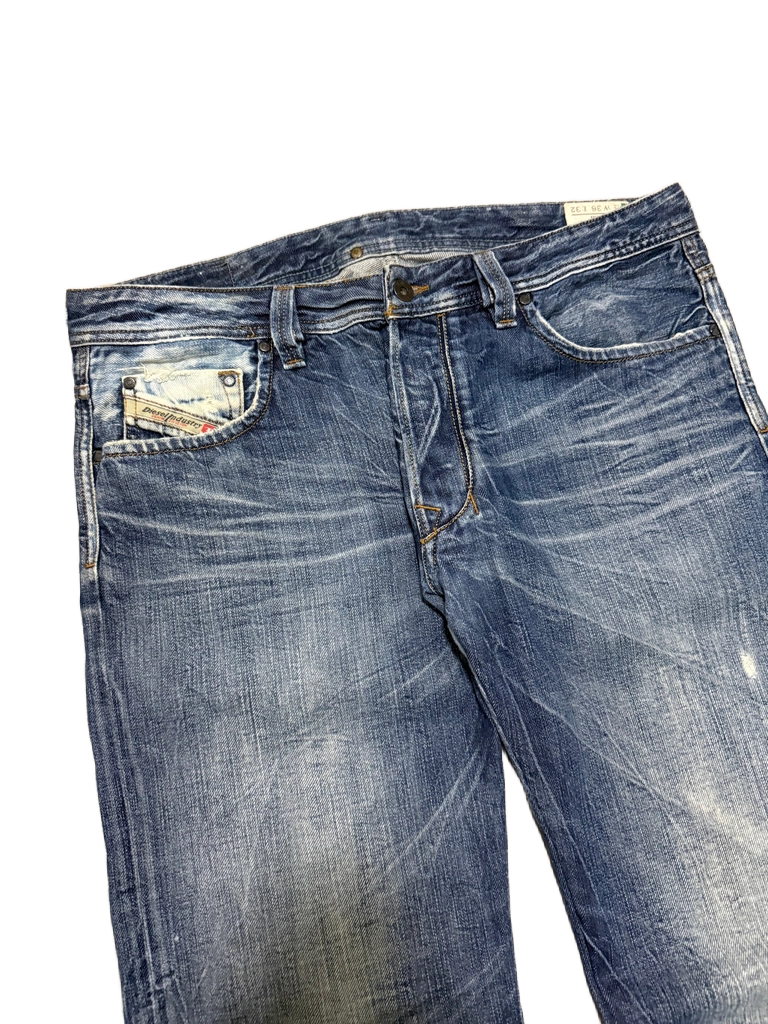 Diesel Larkee Straight Jeans (XL)