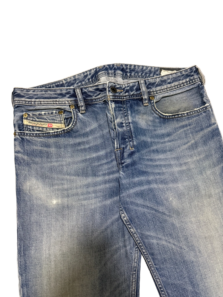 Levi’s Zatiny Bootcut Jeans (L)
