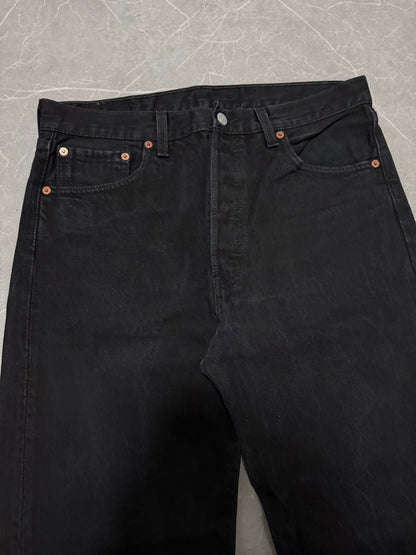 Levis Jeans 501 (M)