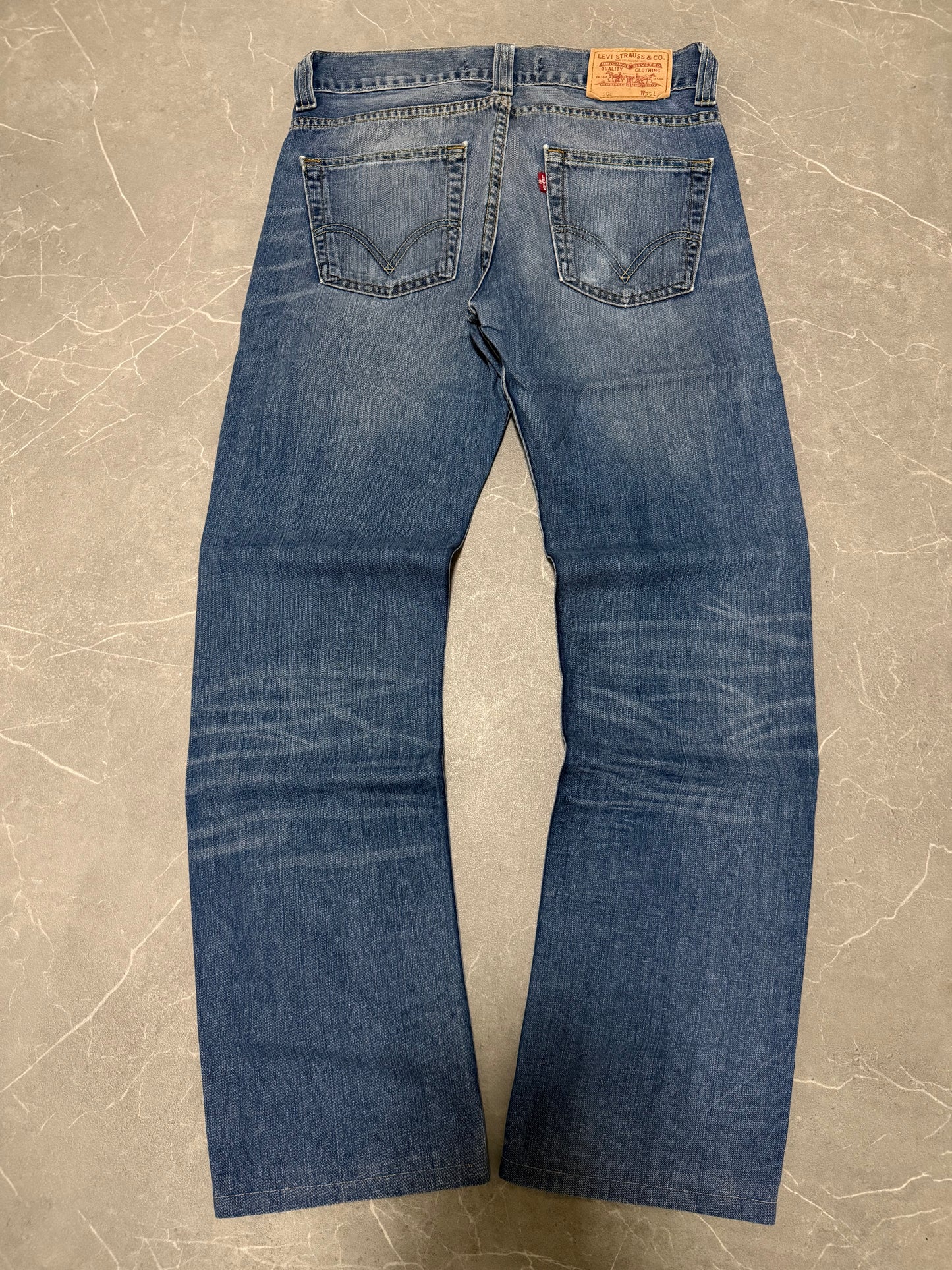 Levis Jeans 506 (M)