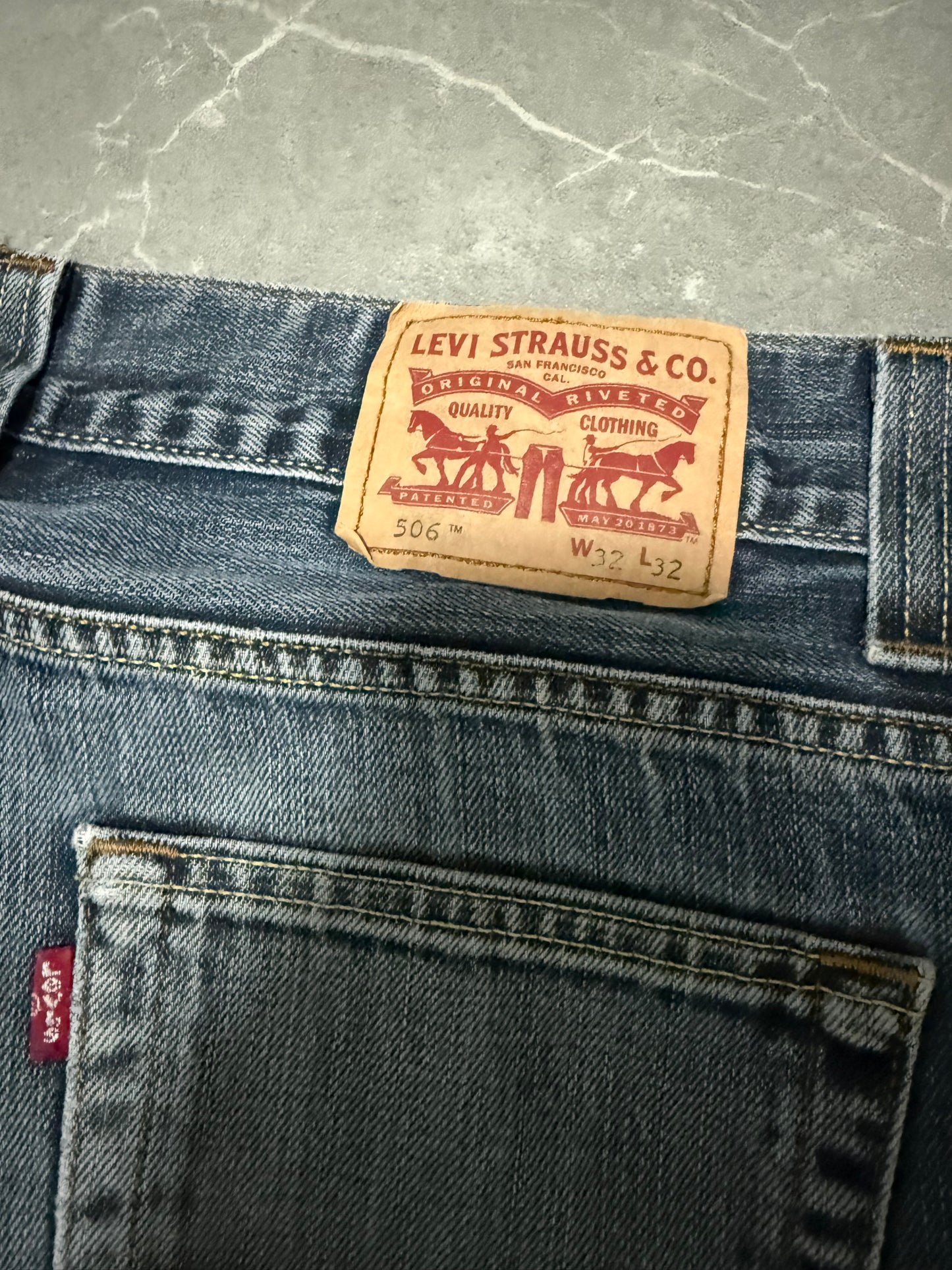 Levis 506 Jeans (M)
