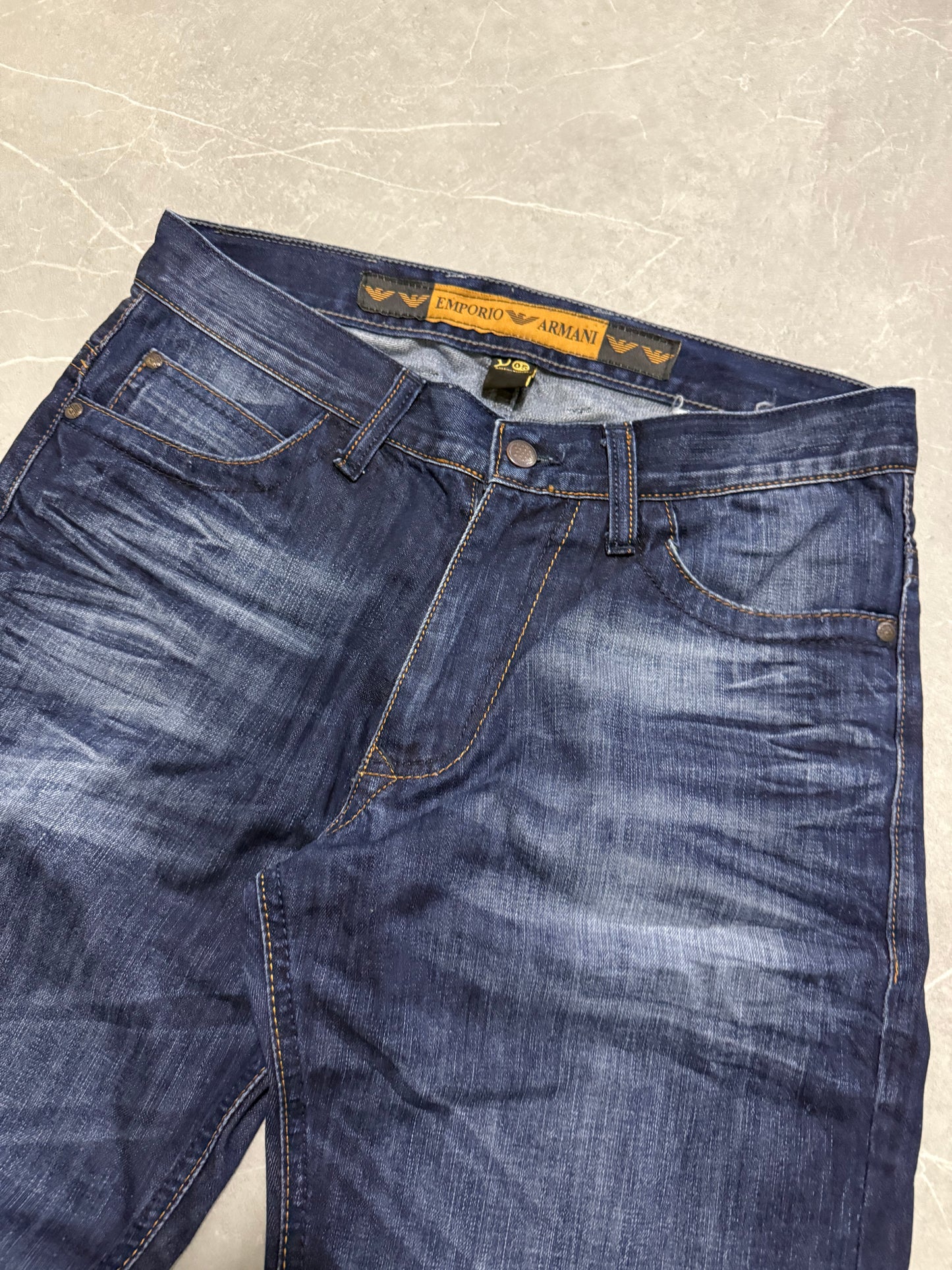 Armani Jeans (L)
