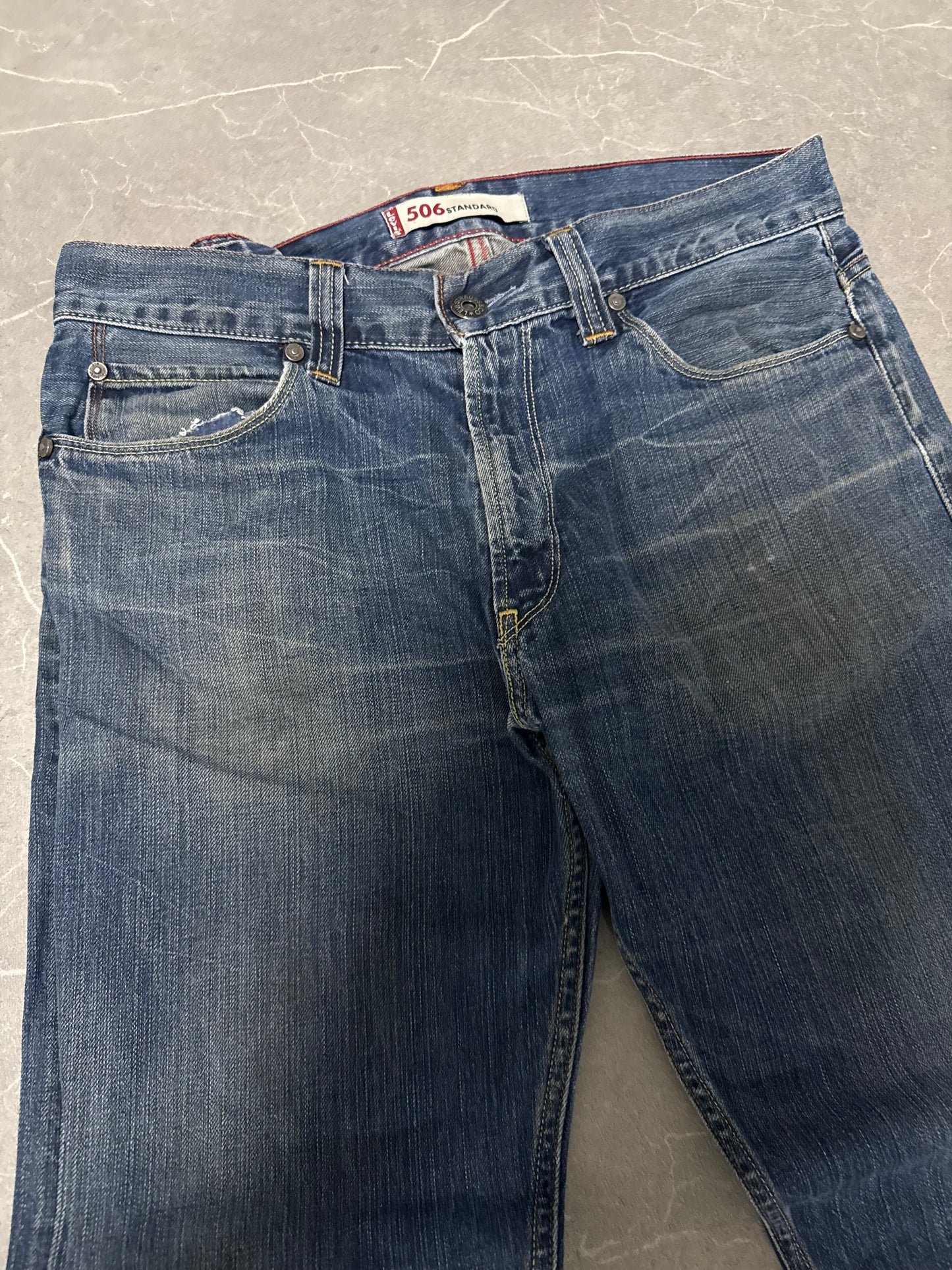 Levis 506 Jeans (M)
