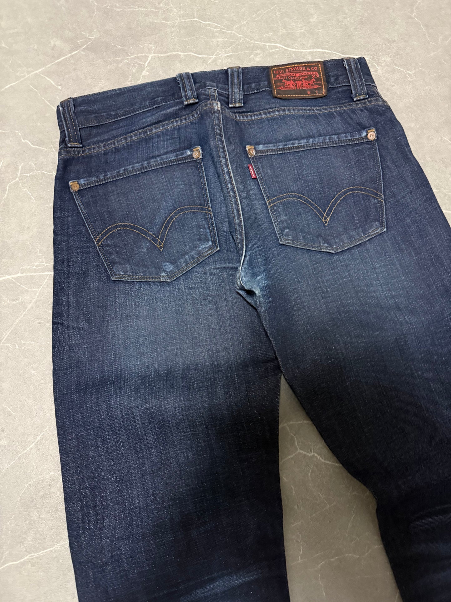 Levis 506 Jeans (M)