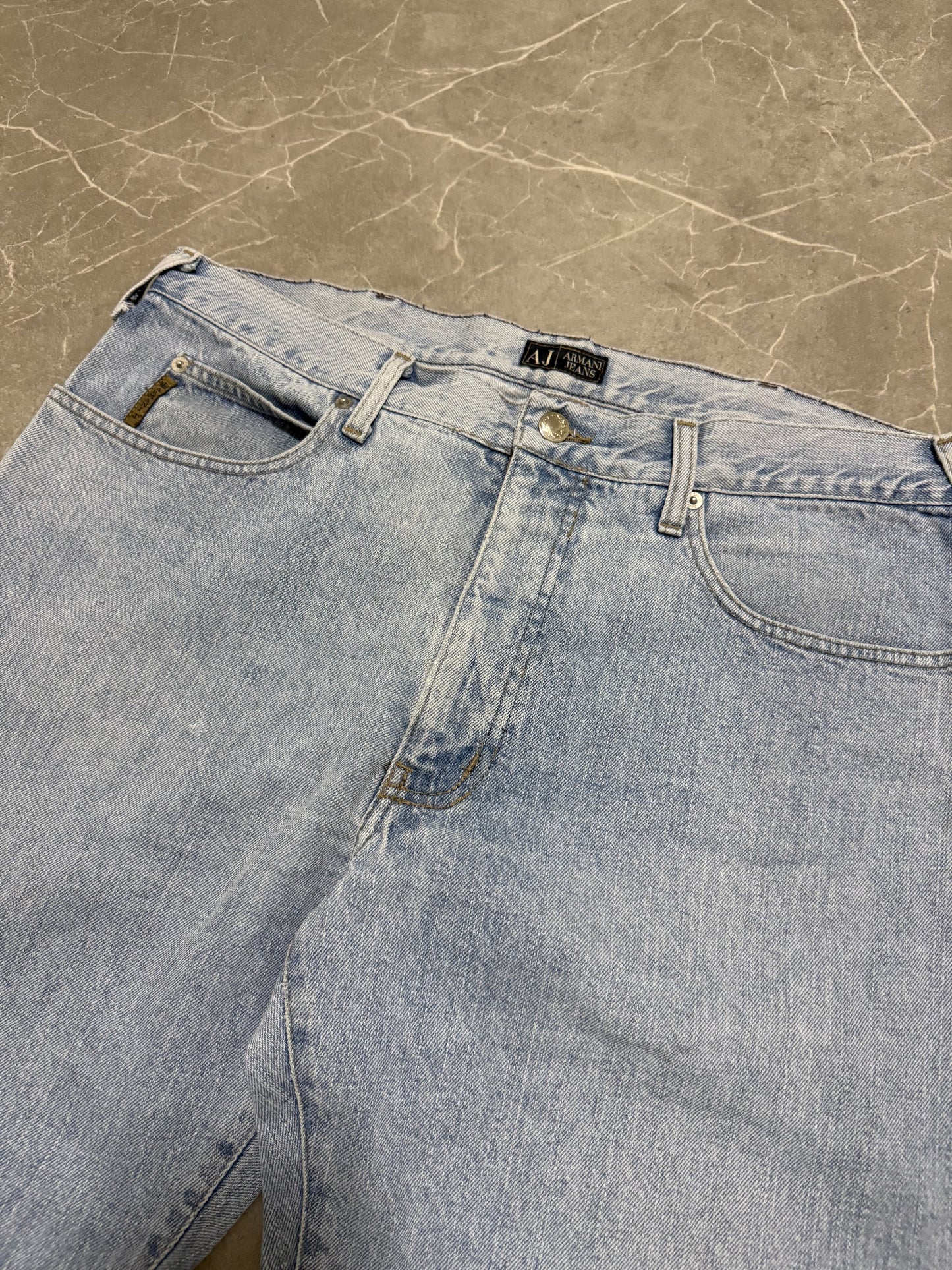 Armani Jeans (XL)