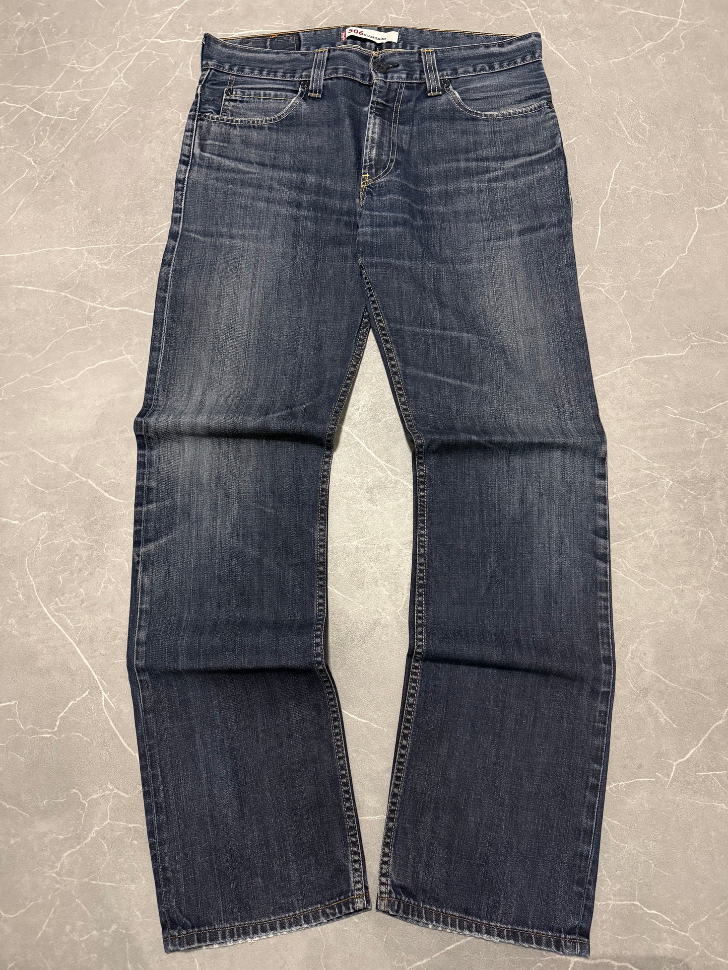 Levis Jeans 506 (XL)