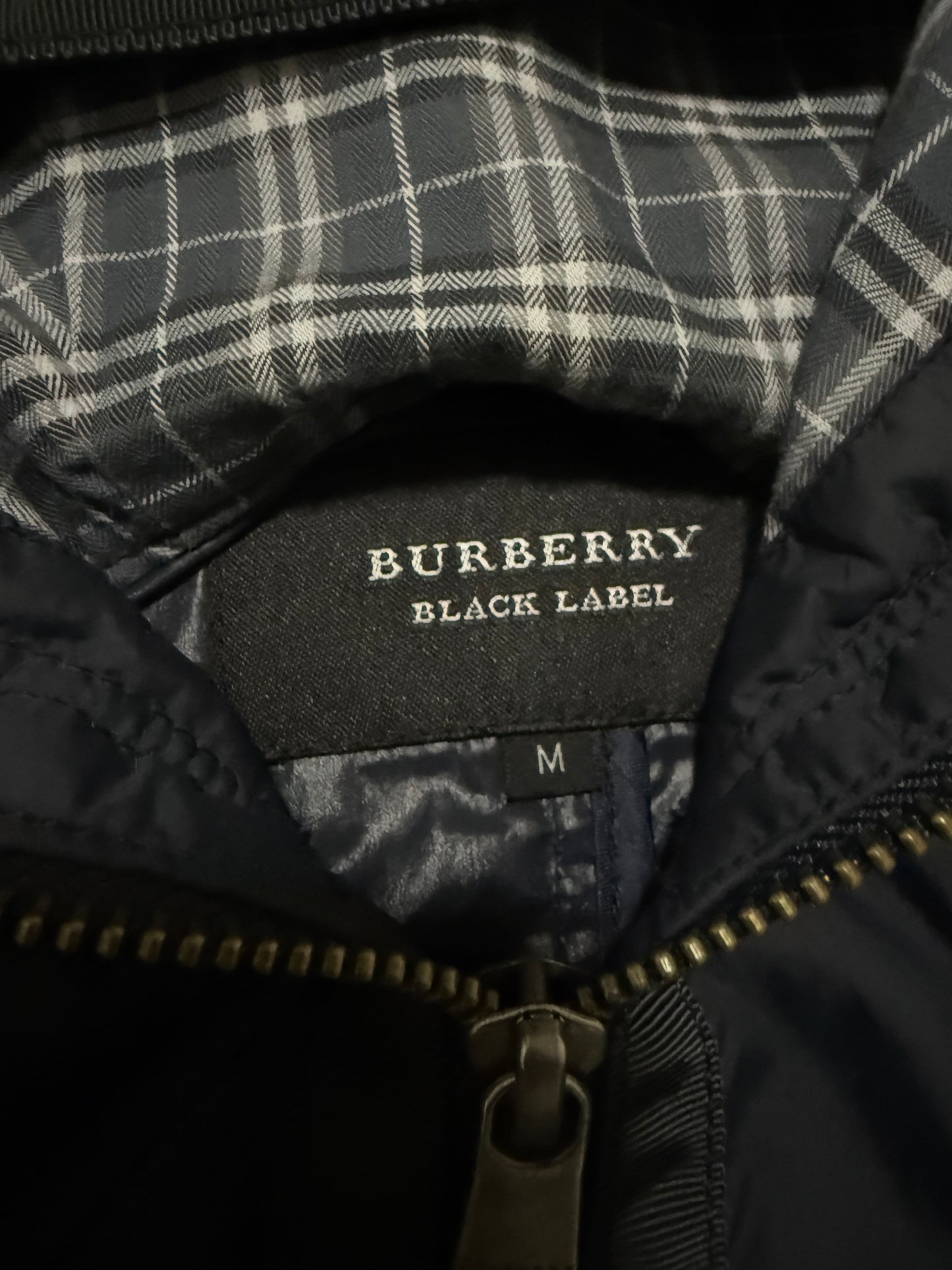 Burberry Windbreaker (M)
