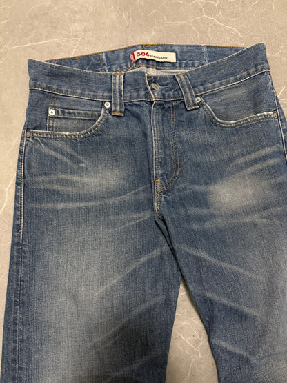 Levis Jeans 506 (M)
