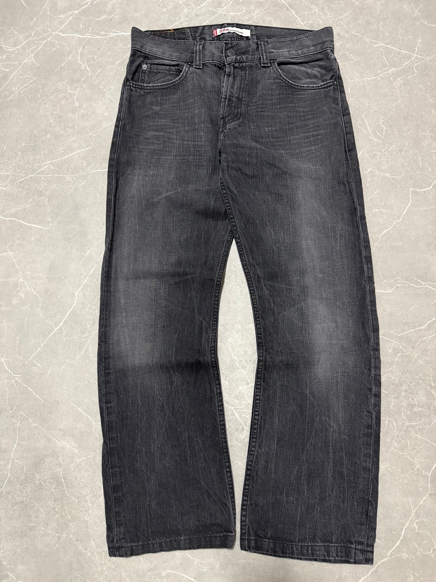 Levis Jeans 506 (M)