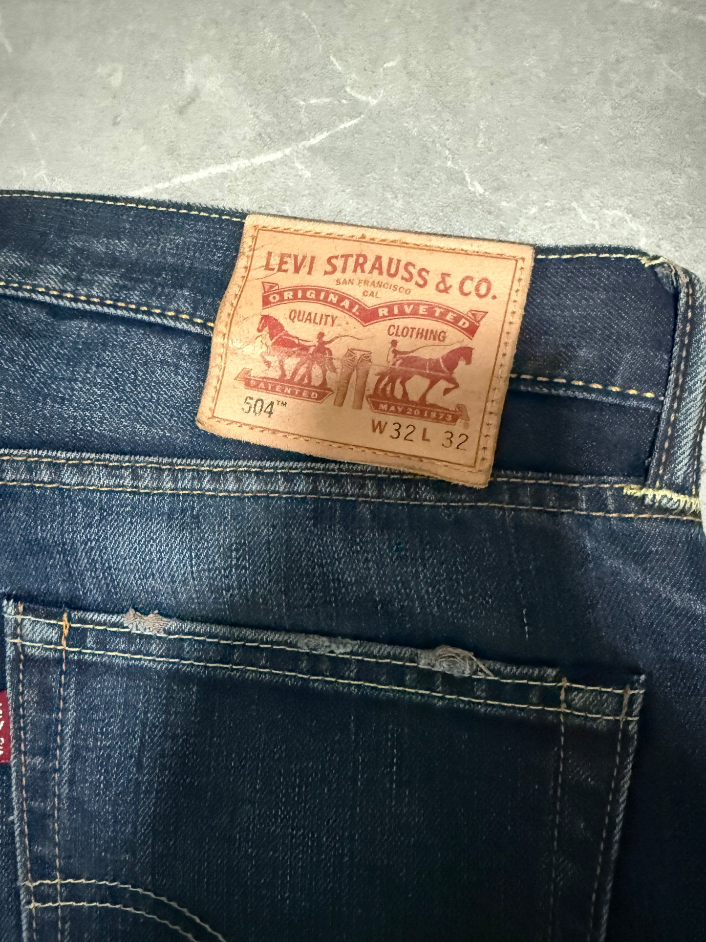 Levi’s Jeans 504 (L)