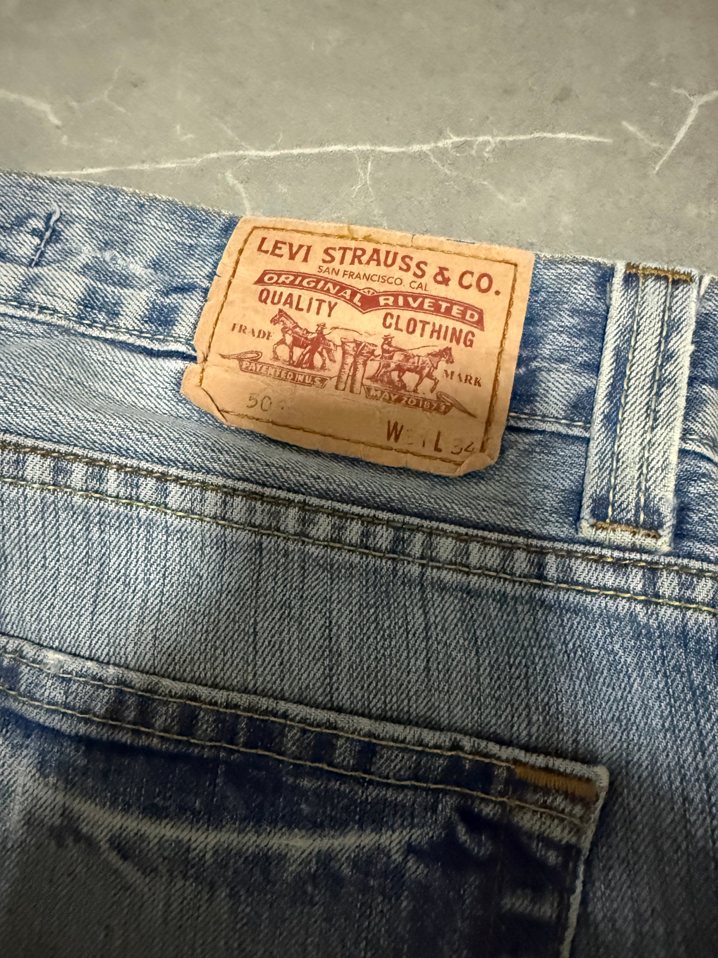 Levis Jeans 506 (M)