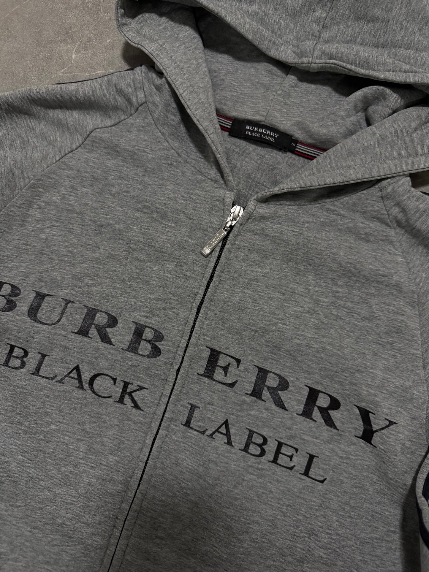 Burberry jacket (M)