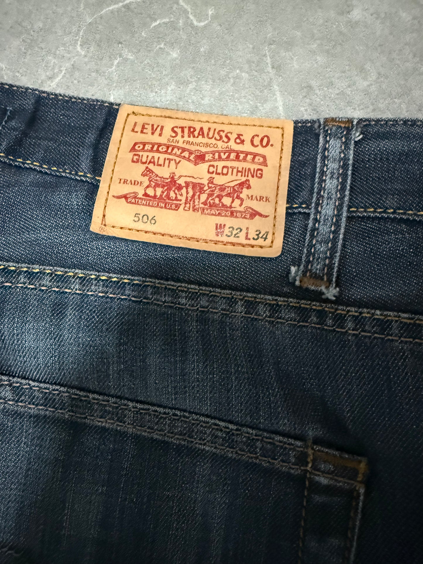 Levis 506 Jeans (M)