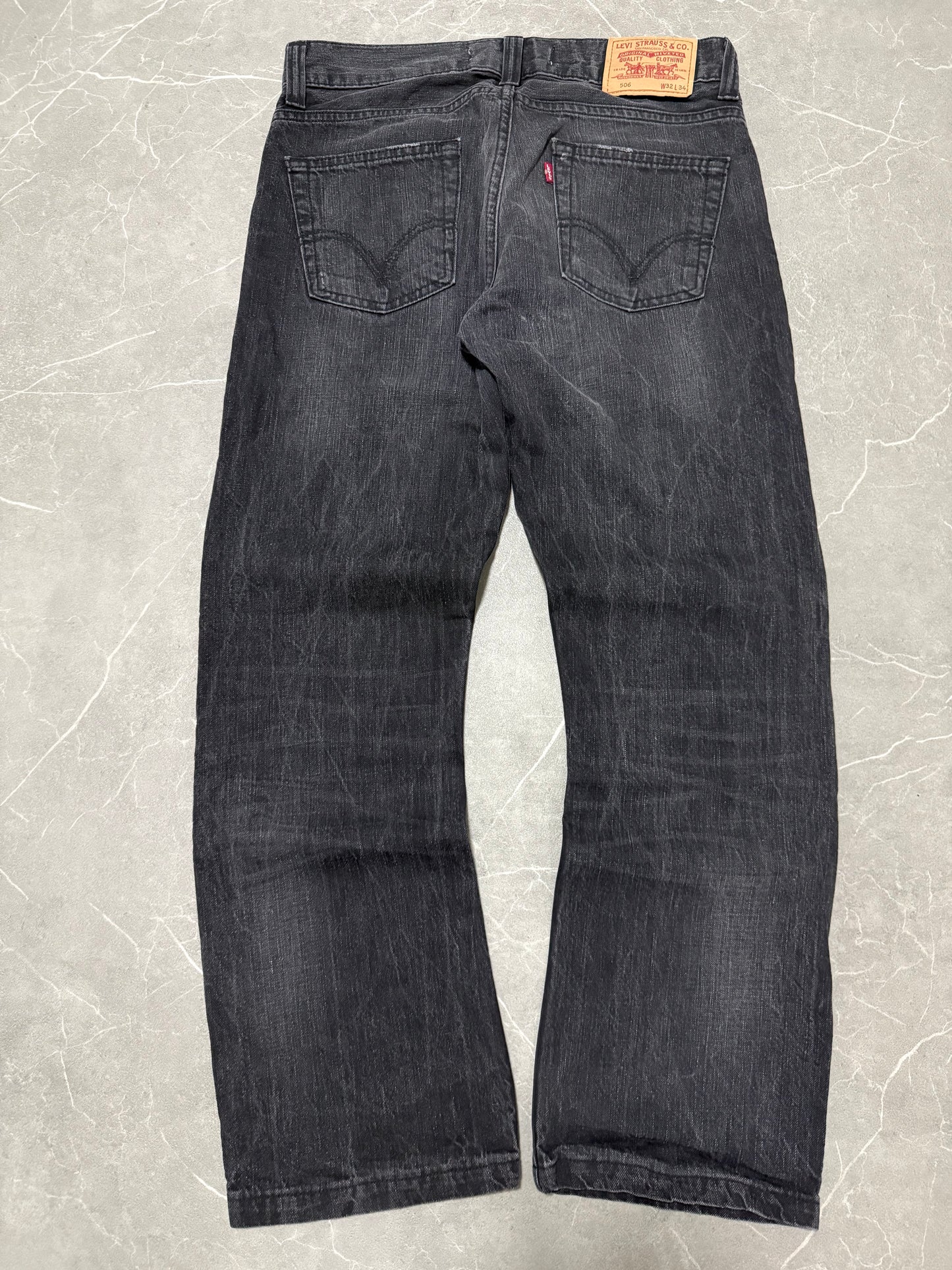 Levis Jeans 506 (M)