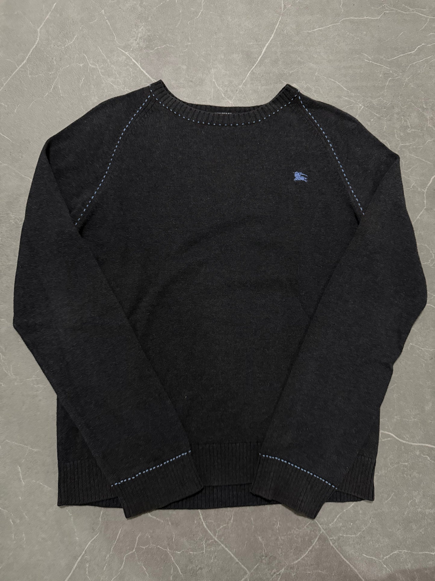 Burberry Sweater (M)