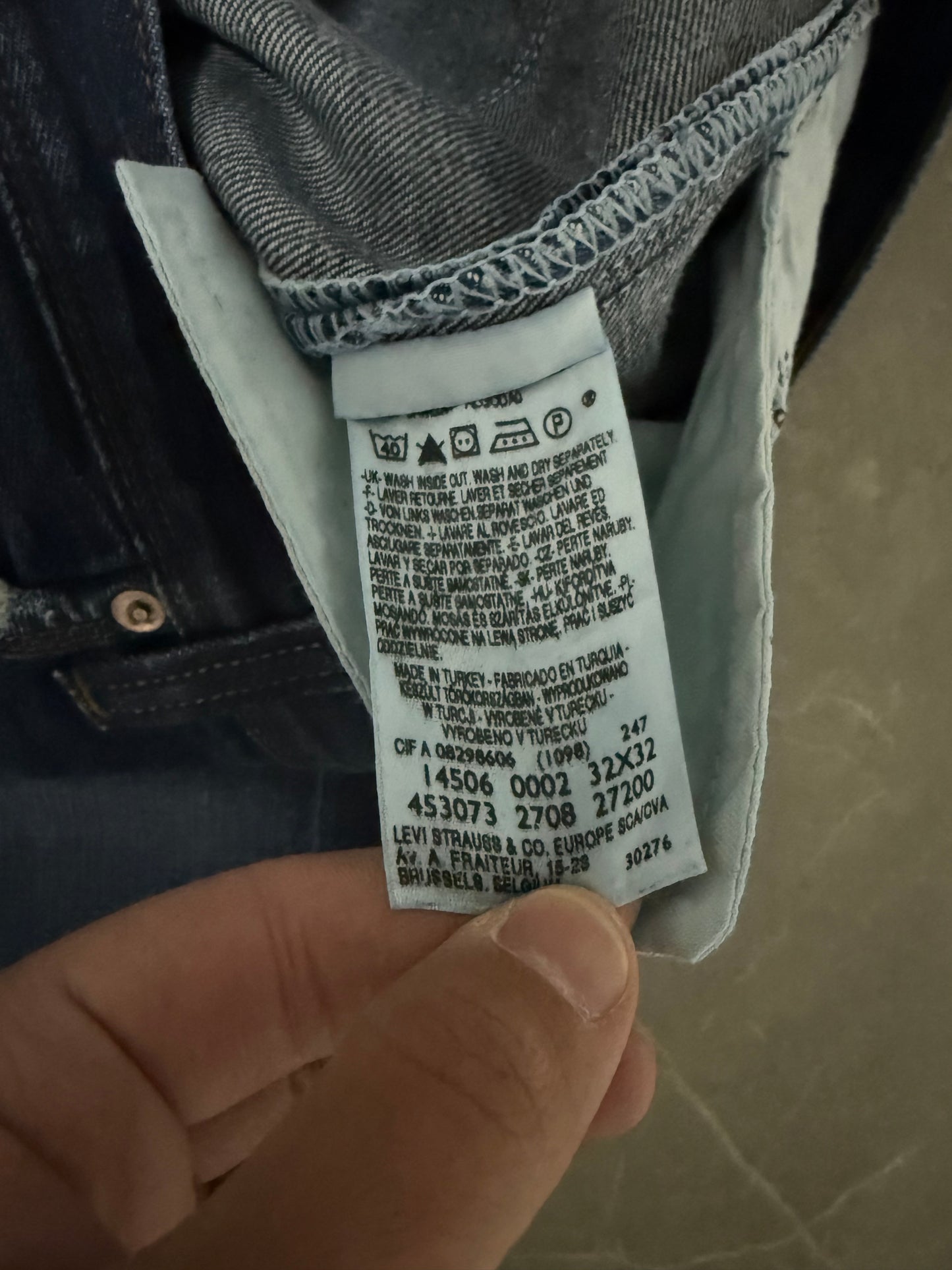 Levis 506 Jeans (M)