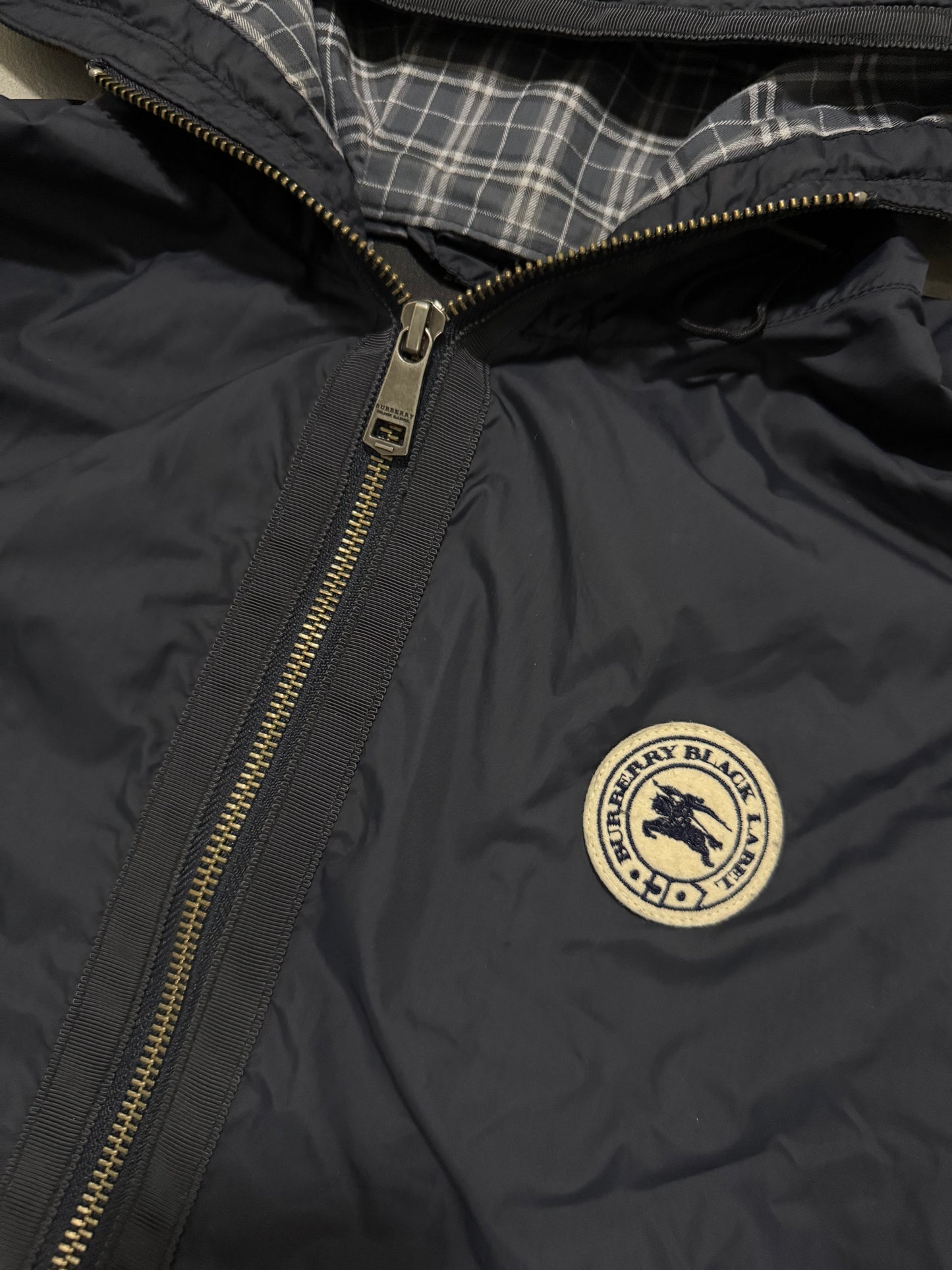 Burberry Windbreaker (M)