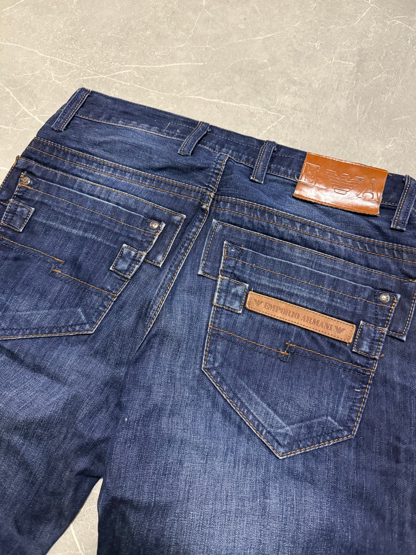 Armani Jeans (L)