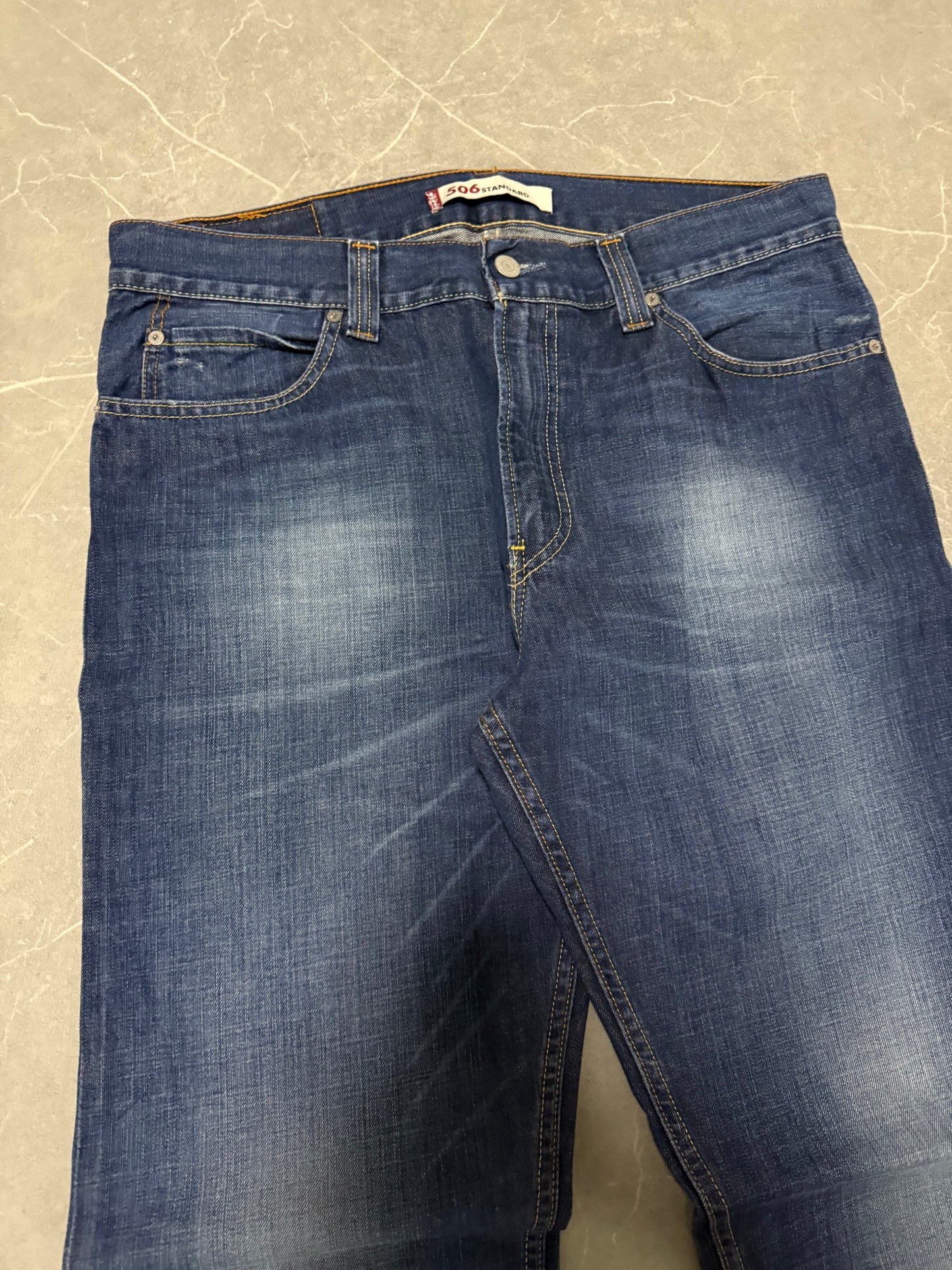 Levis Jeans 506 (XL)