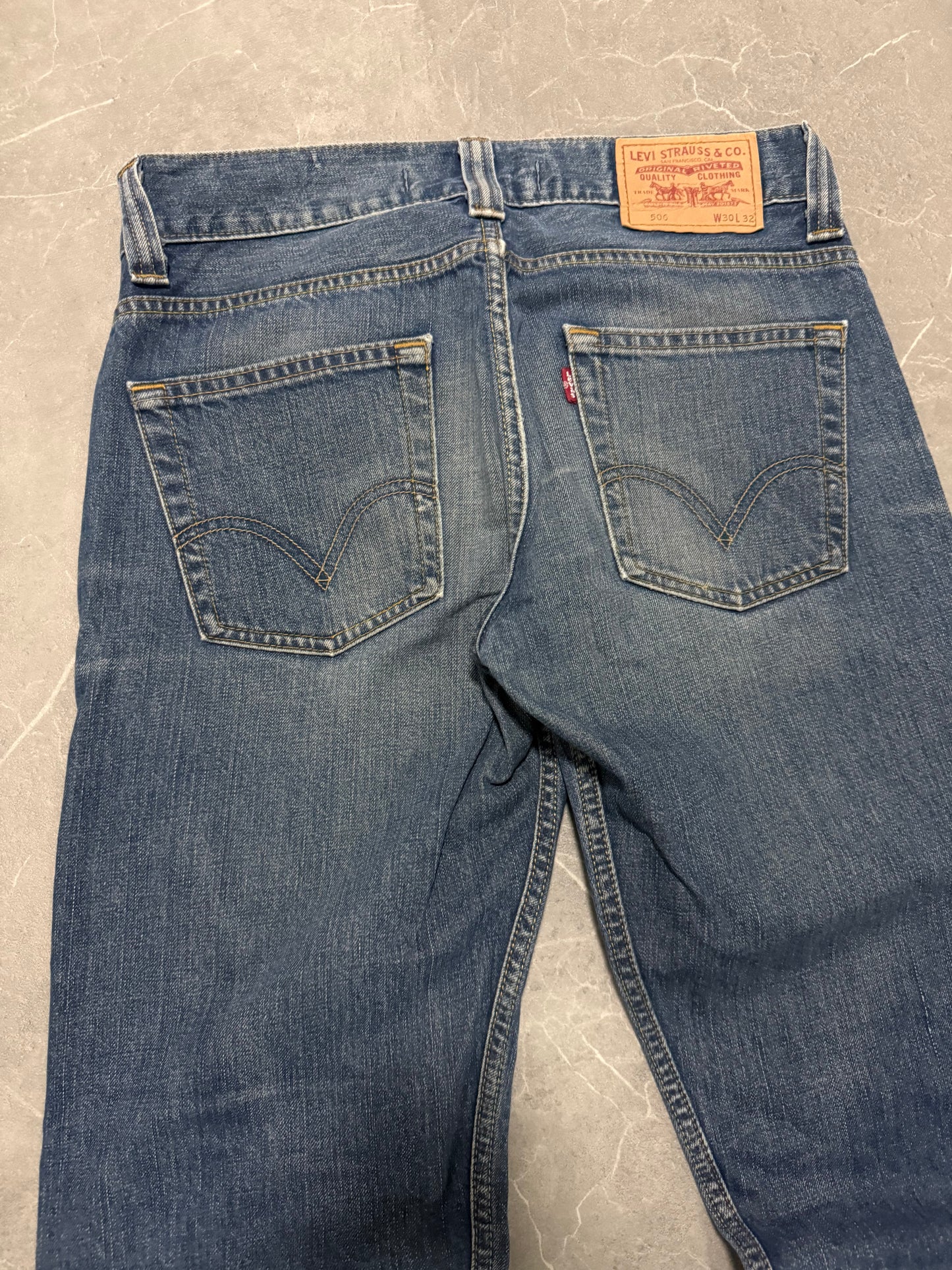 Levis Jeans 506 (M)
