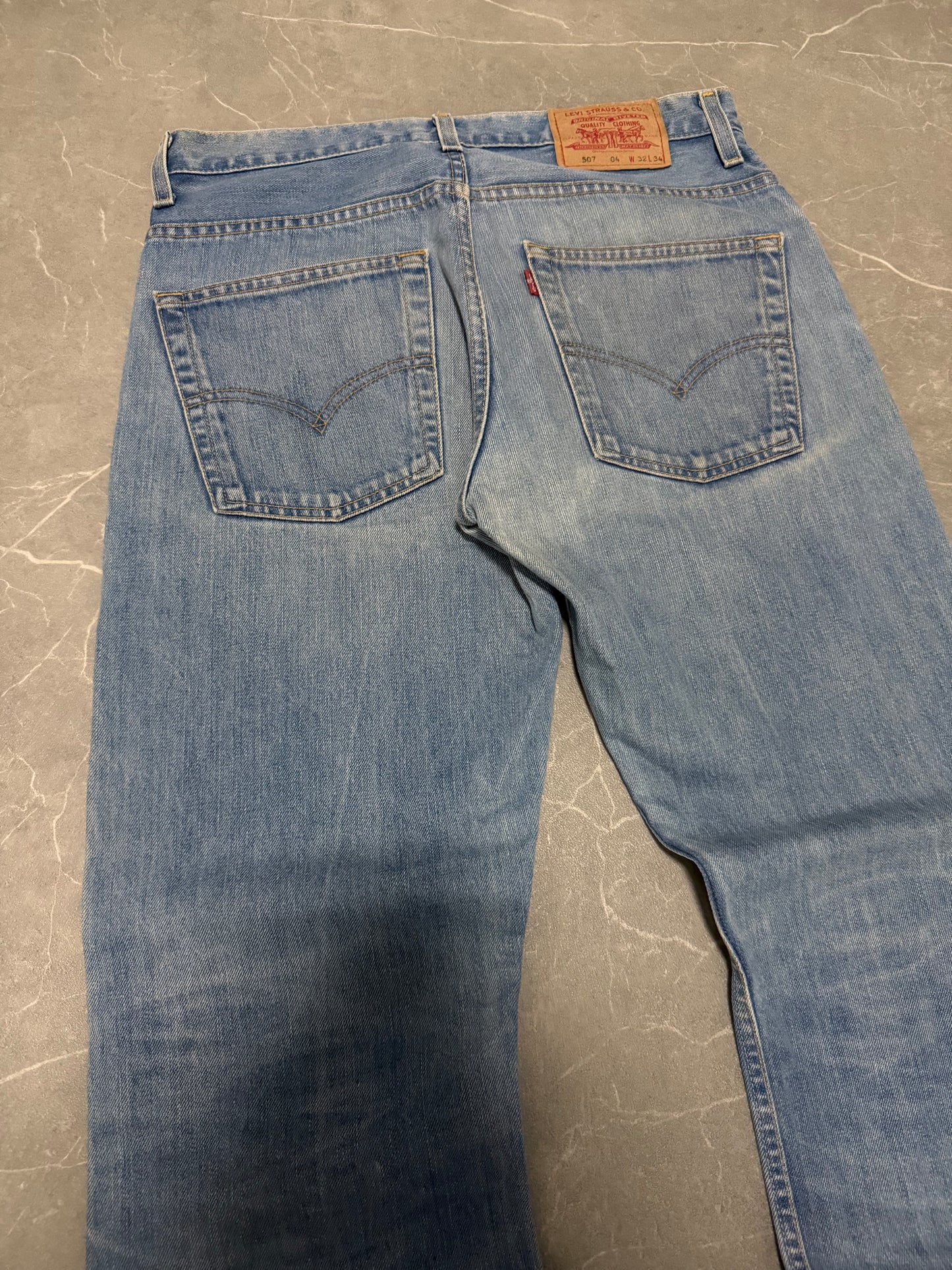 Levis 507 Bootcut Jeans (M)