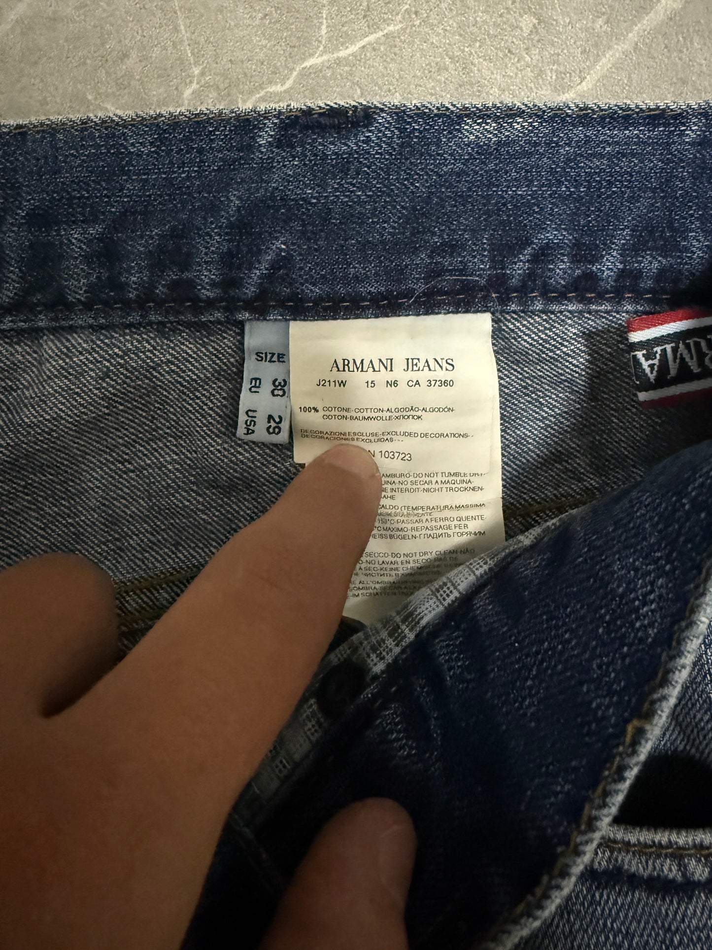 Armani Jeans (M)
