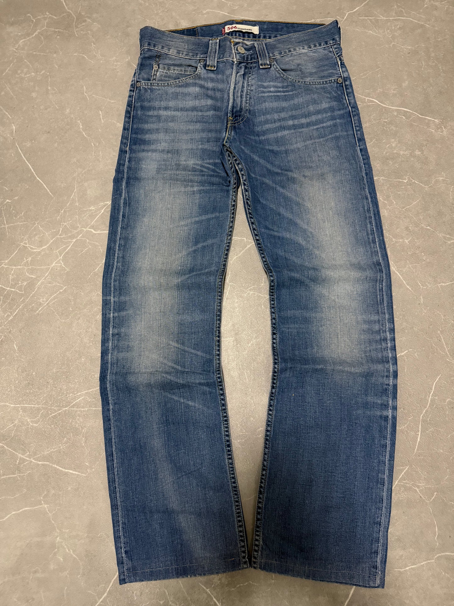 Levis Jeans 506 (M)