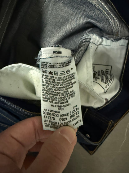 Levis Jeans 506 (L)
